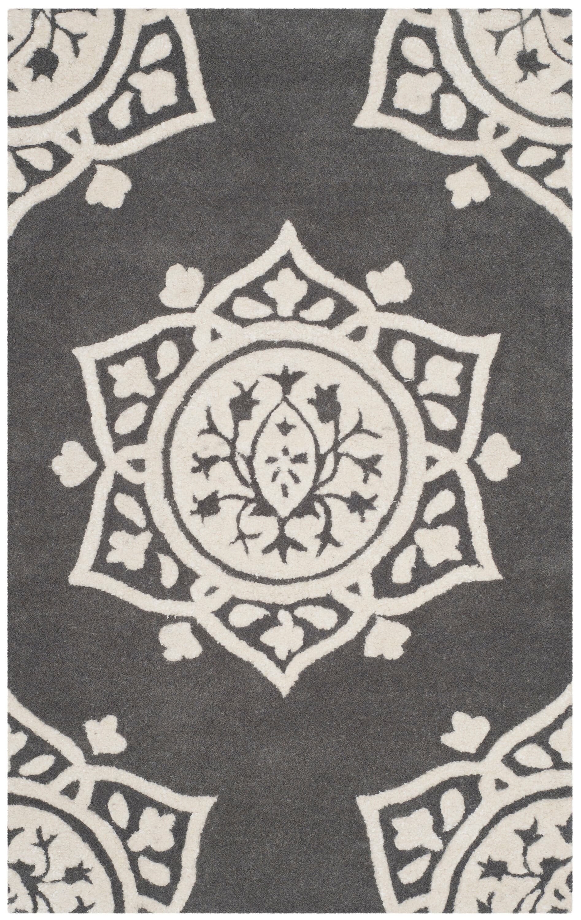 Safavieh BEL136C-24 rugs - View #2