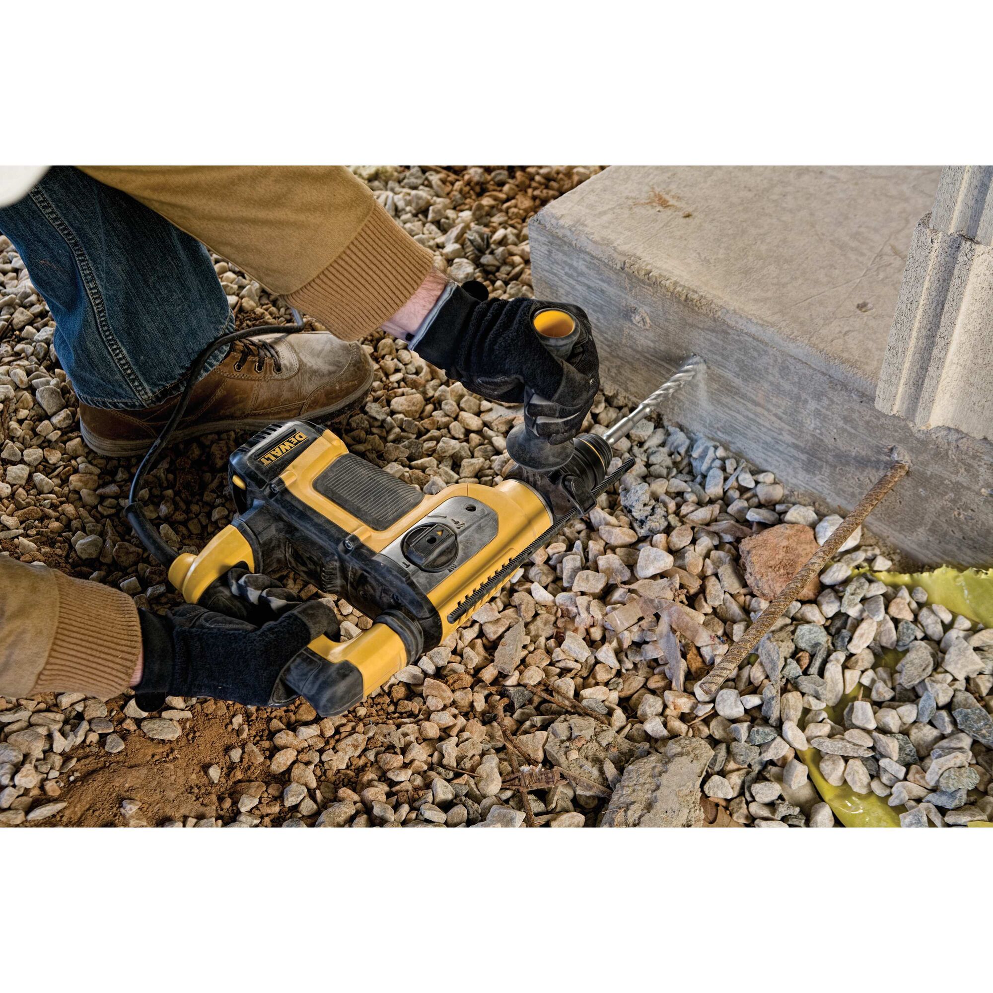 DEWALT D25416K Cordless-Rotary-Hammers - View #4