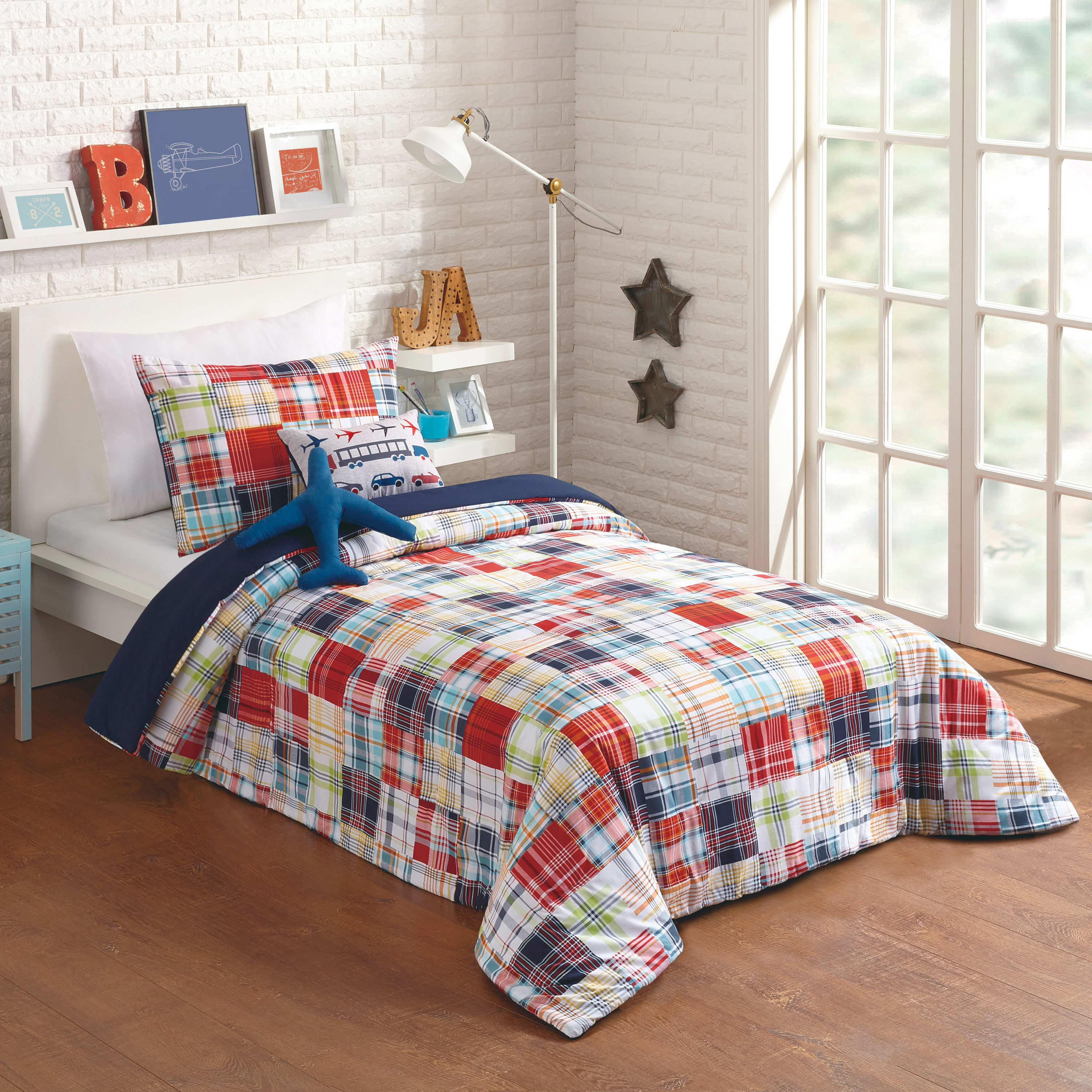 Bryce Twin Blue Cotton Plaid Comforter Set with Pillows