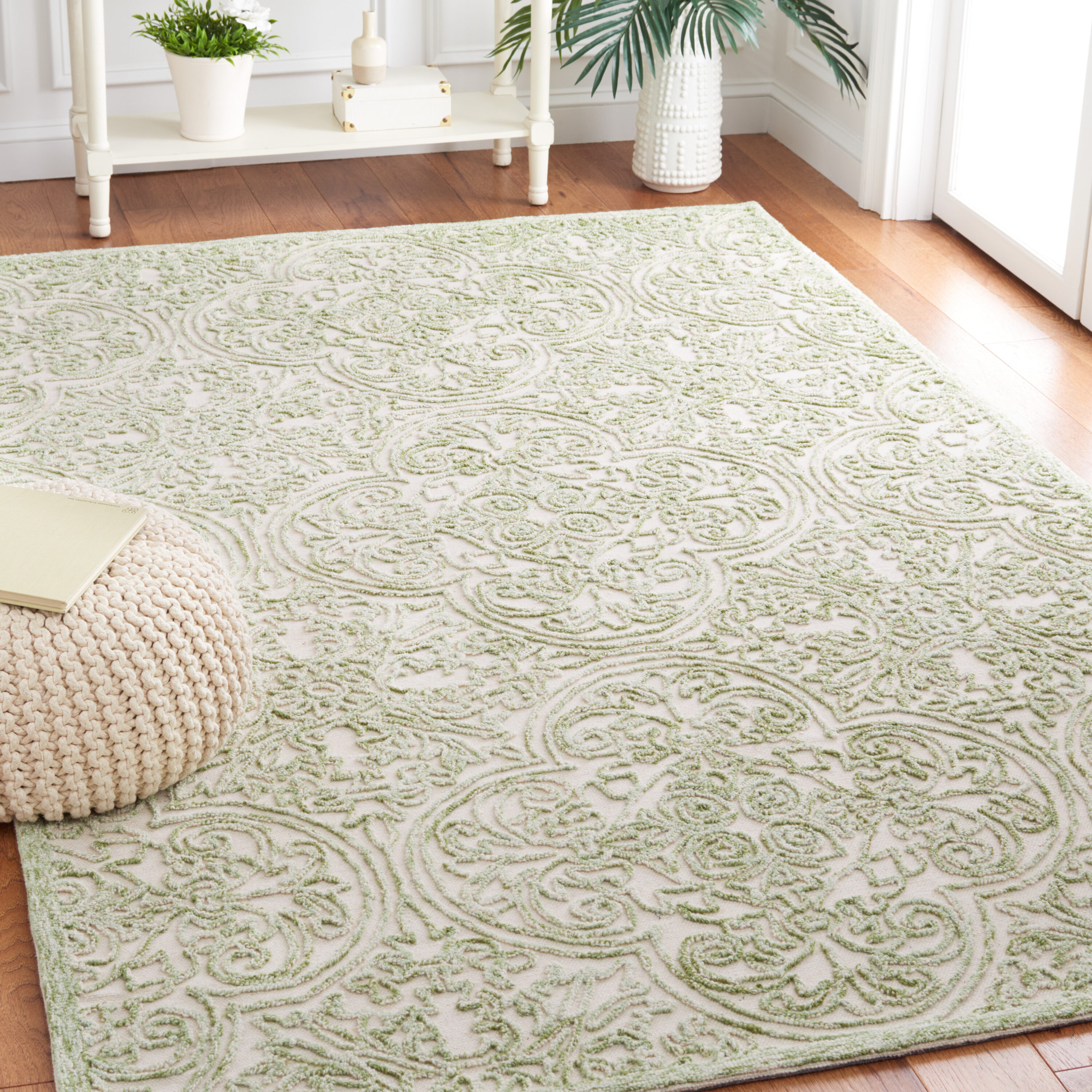 Trace 101Y Ivory Green 6in x 9in Rug