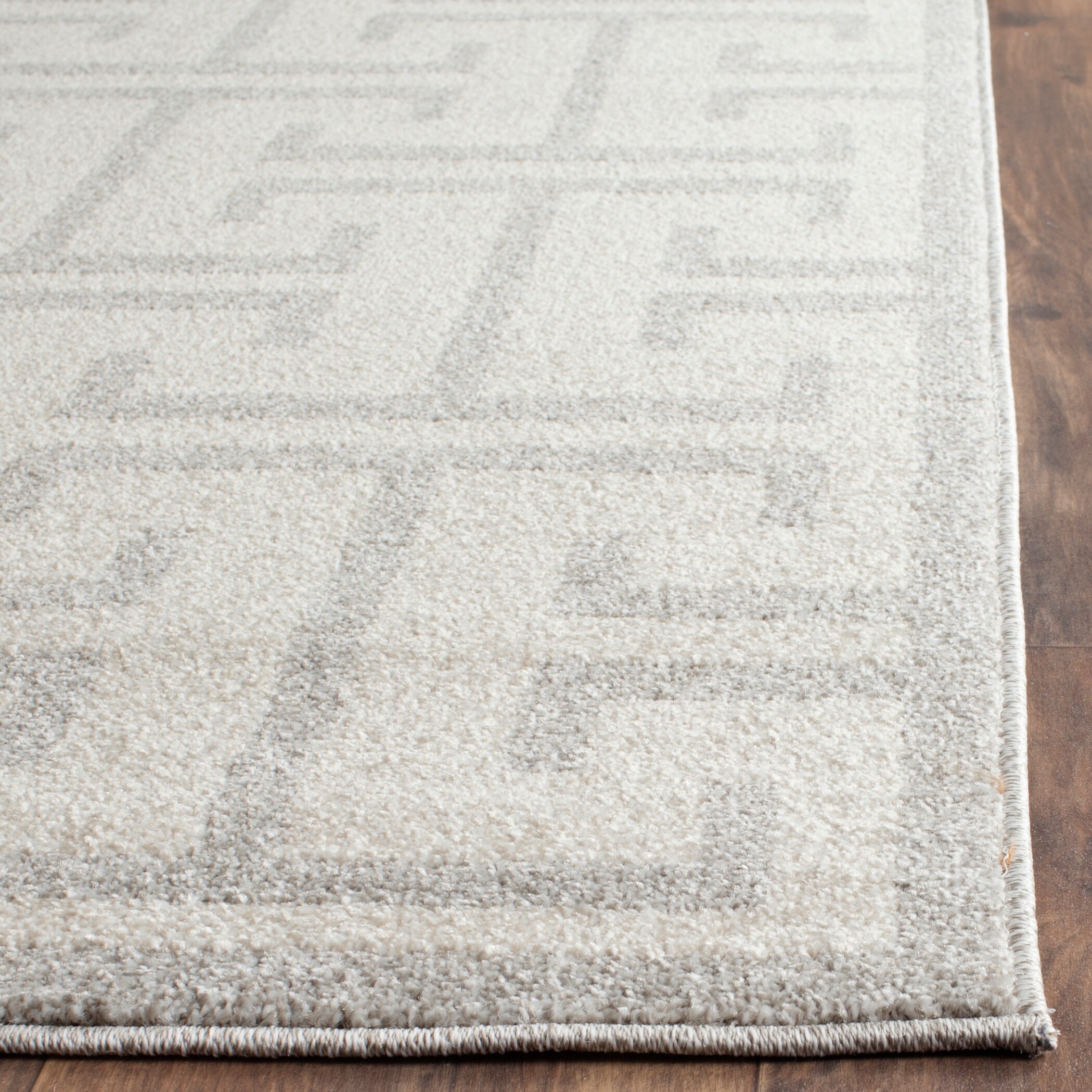 Safavieh AMT404K-4 rugs - View #5