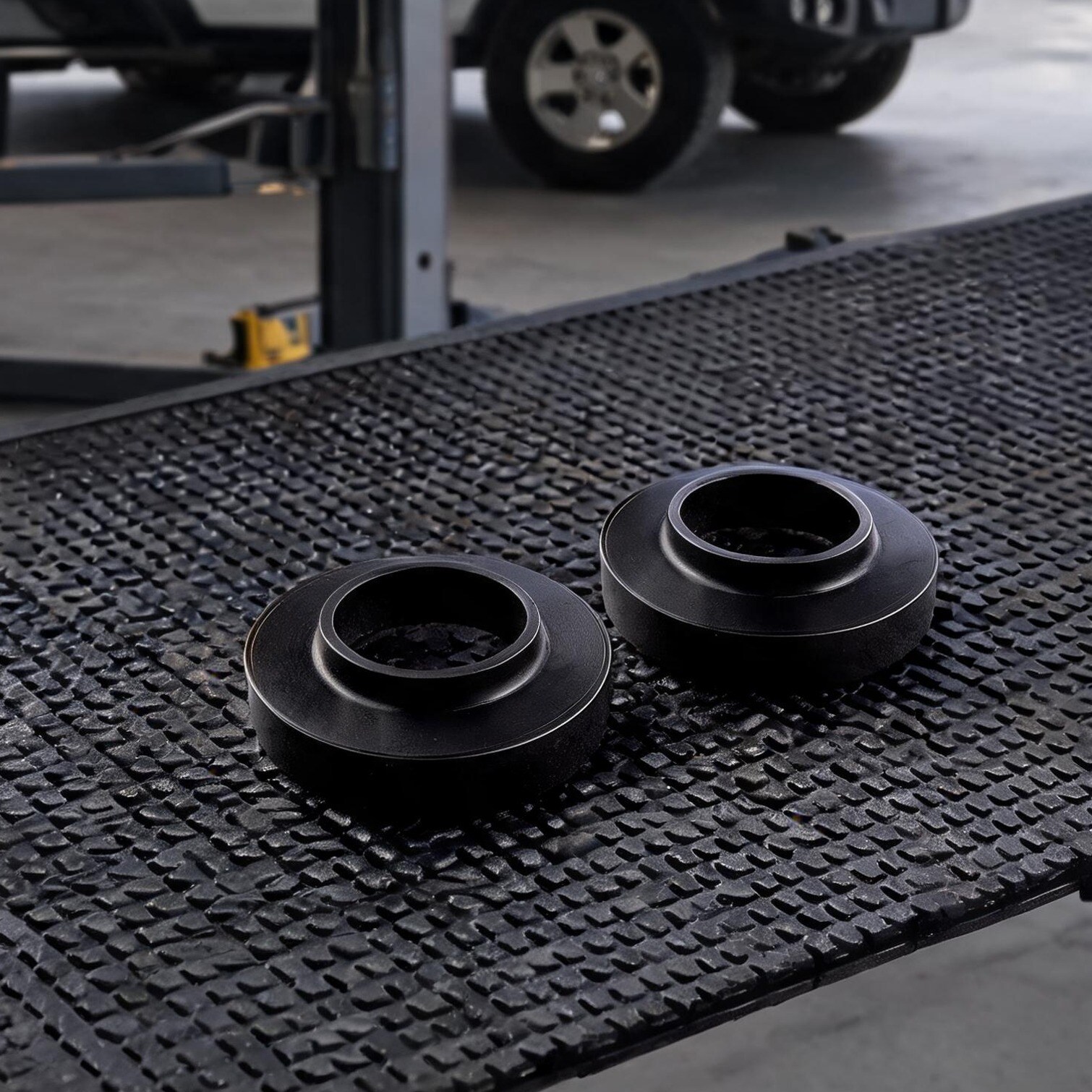 FlowLuxe Suspension Lift Spacer Kit - Reinforced Polyamide 1-Inch Front Lift Coil Spacer Kit for Jeep Wrangler JK JL Gladiator