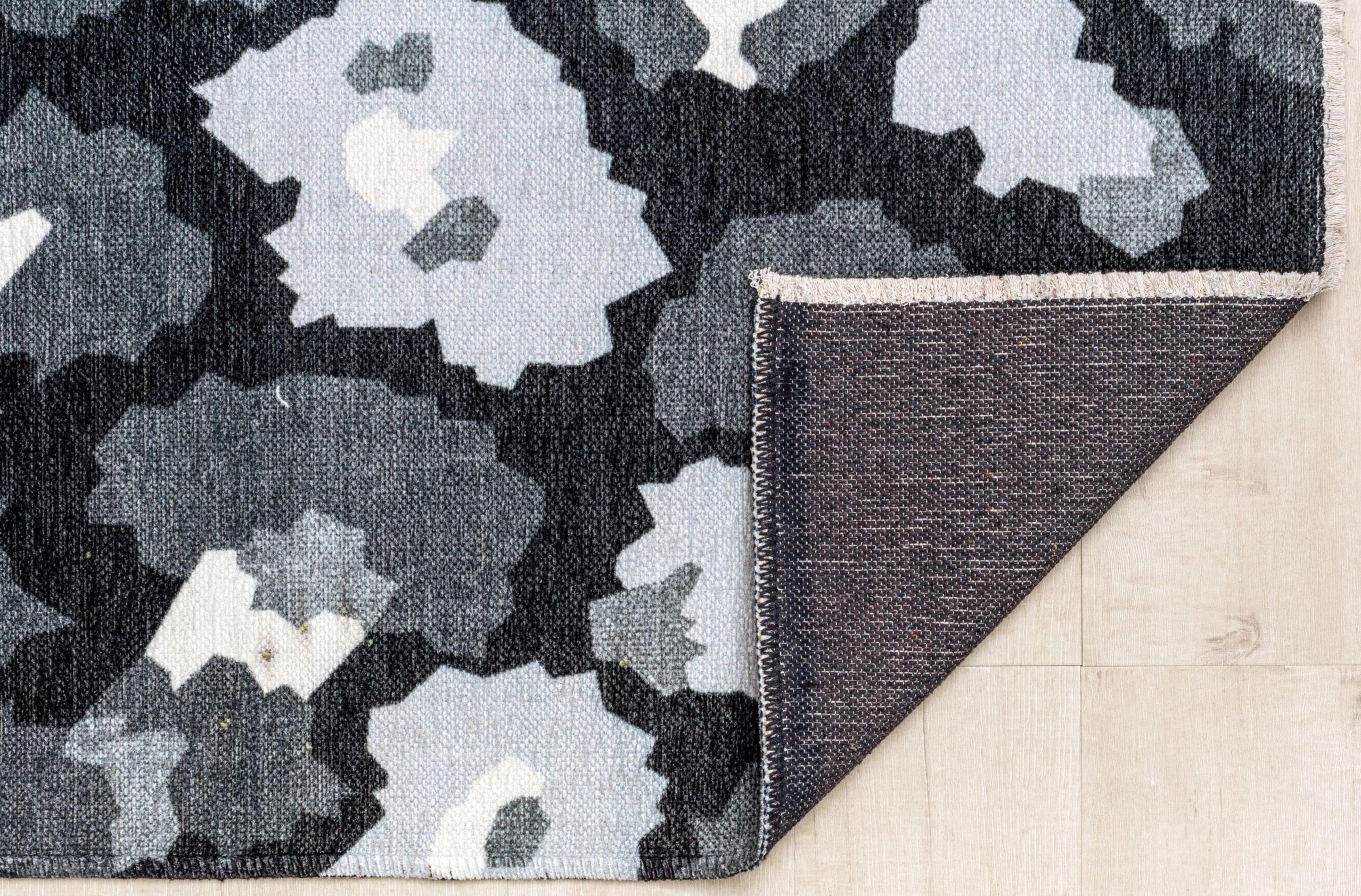 Maisie Primrose Path Gray Floral 5' x 7' Synthetic Area Rug