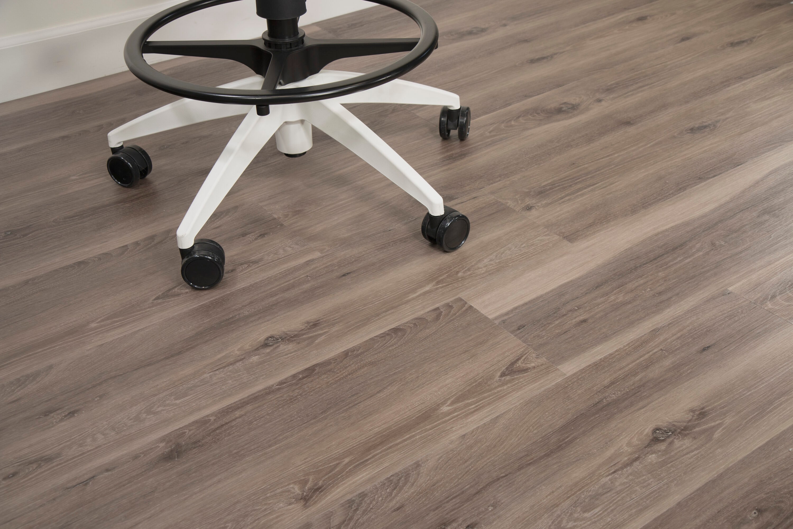 CALI 7906000107 Luxury-Vinyl-Plank-Samples - View #4