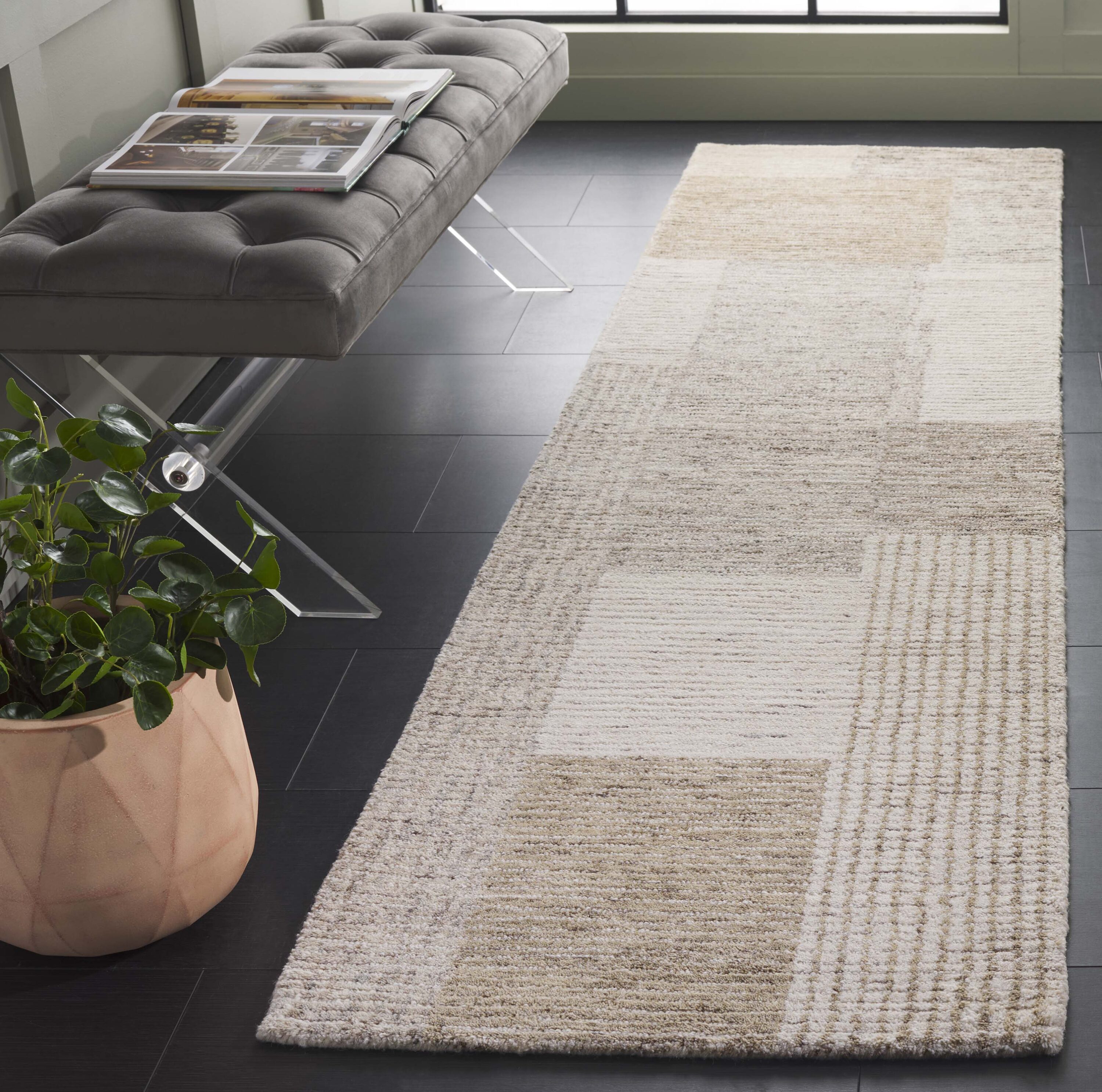  Ebony 922 Ivory/Beige Contemporary 2ft-3in x 9ft Runner Rug