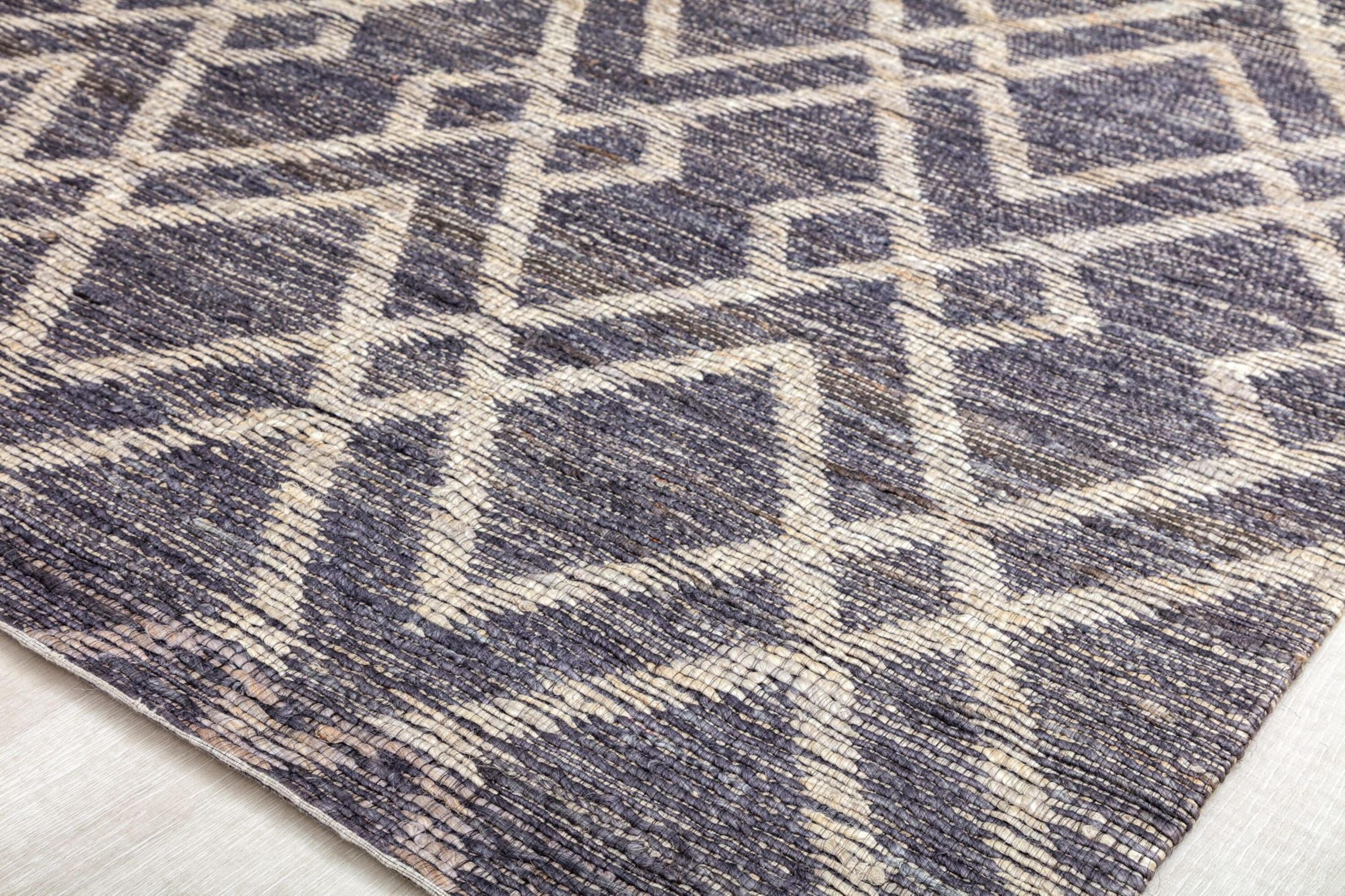 Handmade Blue and Cream Wool Diamond Pattern Area Rug 5' x 7'