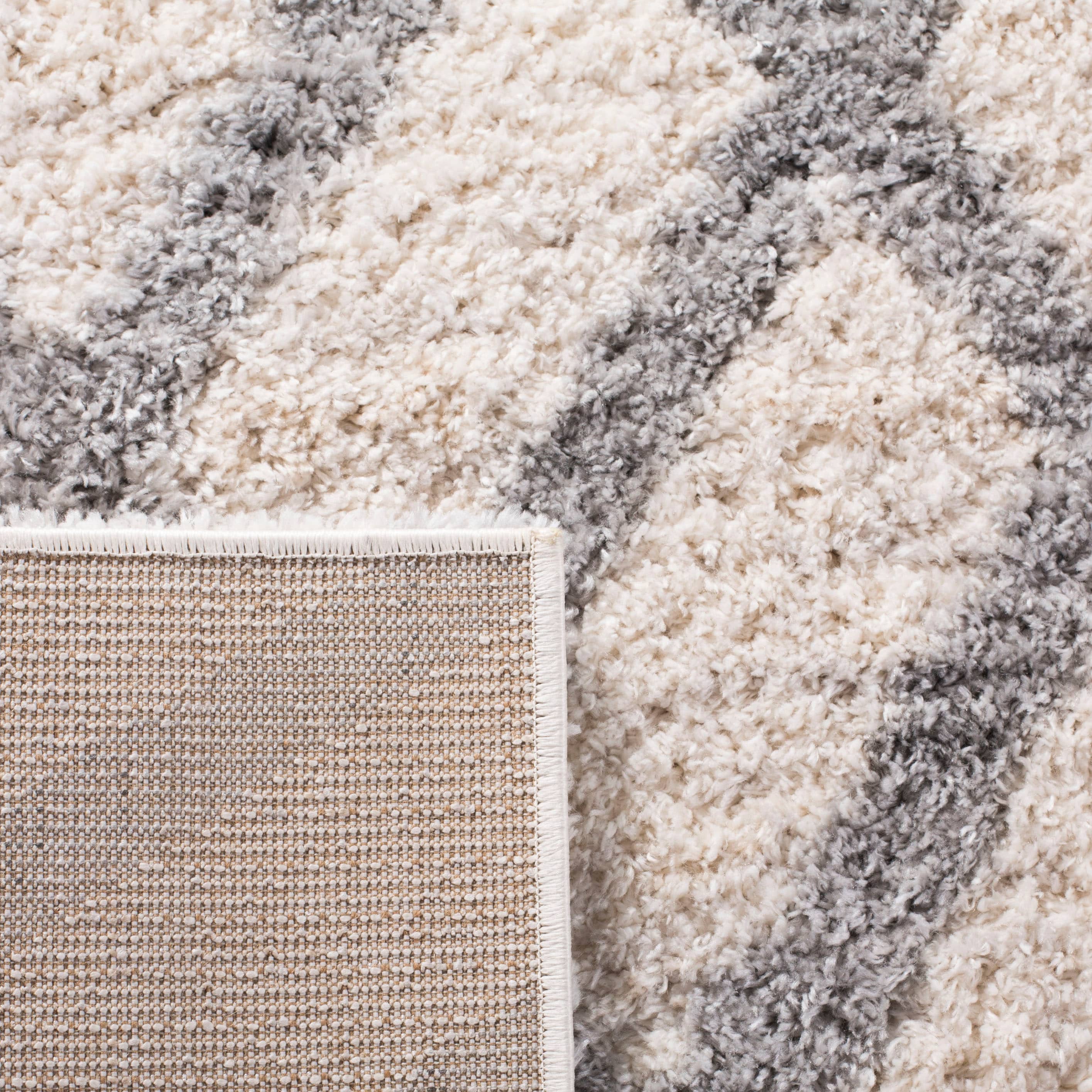 Safavieh BER214A-3SQ rugs - View #4