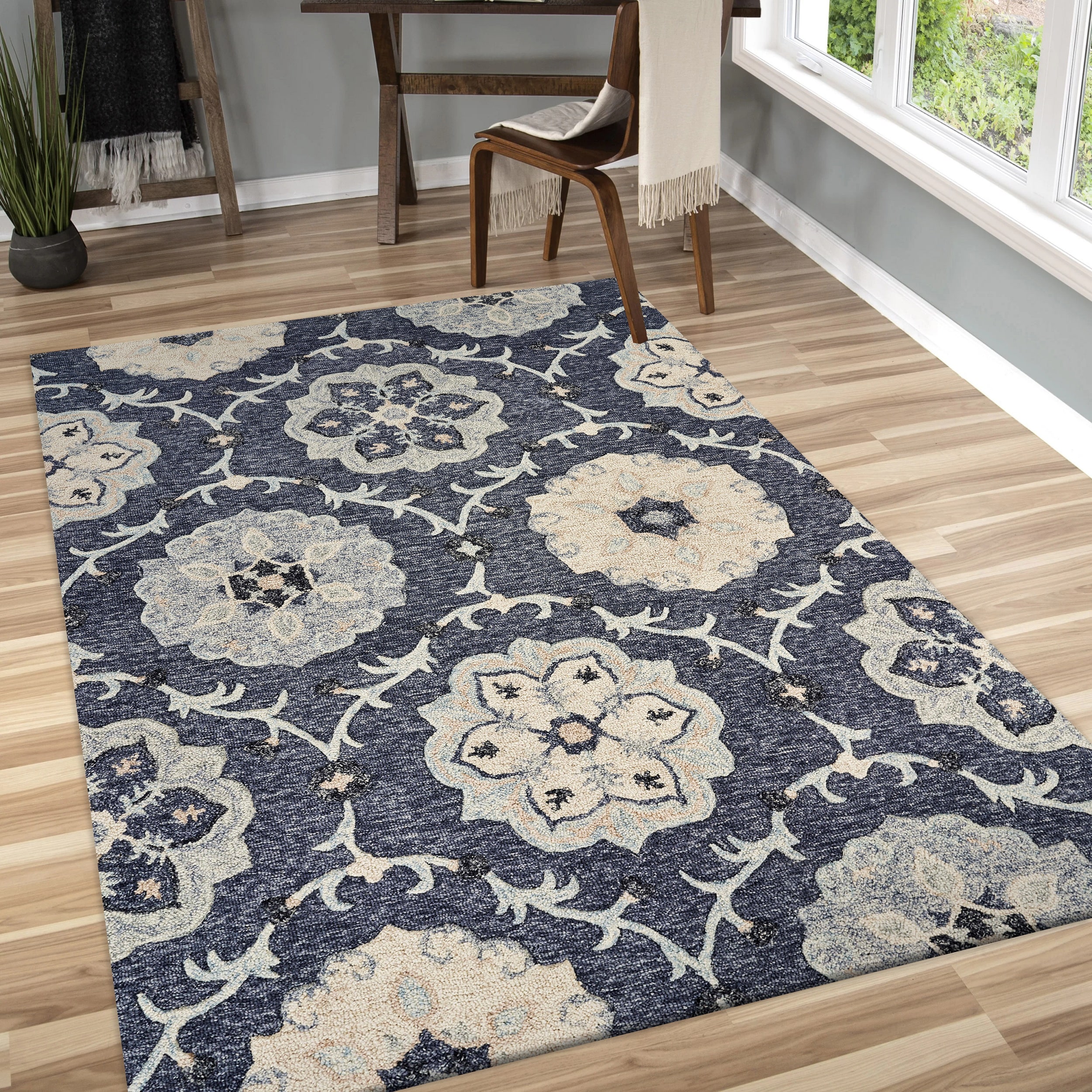 Victorian Garden Deep Gray Floral Hand-Tufted Wool Area Rug 7'x9'
