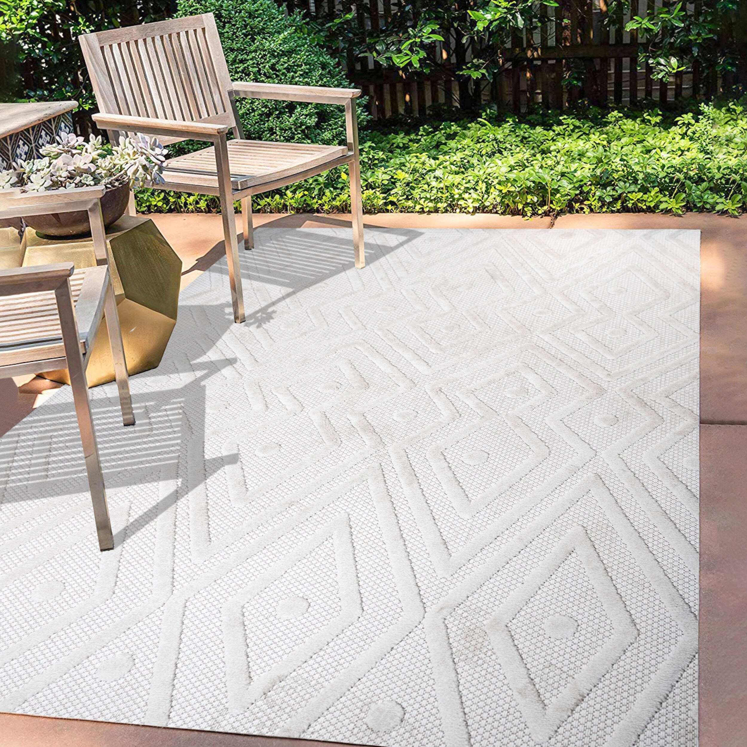 Ivory Diamond Synthetic 4' x 6' Flat Woven Handmade Rug