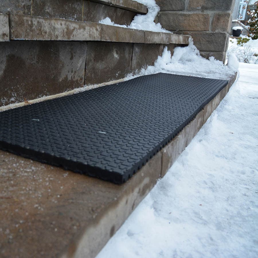 Envelor Anti-Slip Rubber Stair Treads - Non-Slip, Strong Grip - All-Weather  Safety Step Mats for High Traction - Indoor or Outdoor - Checker - 12 x  36, 6 Pack 