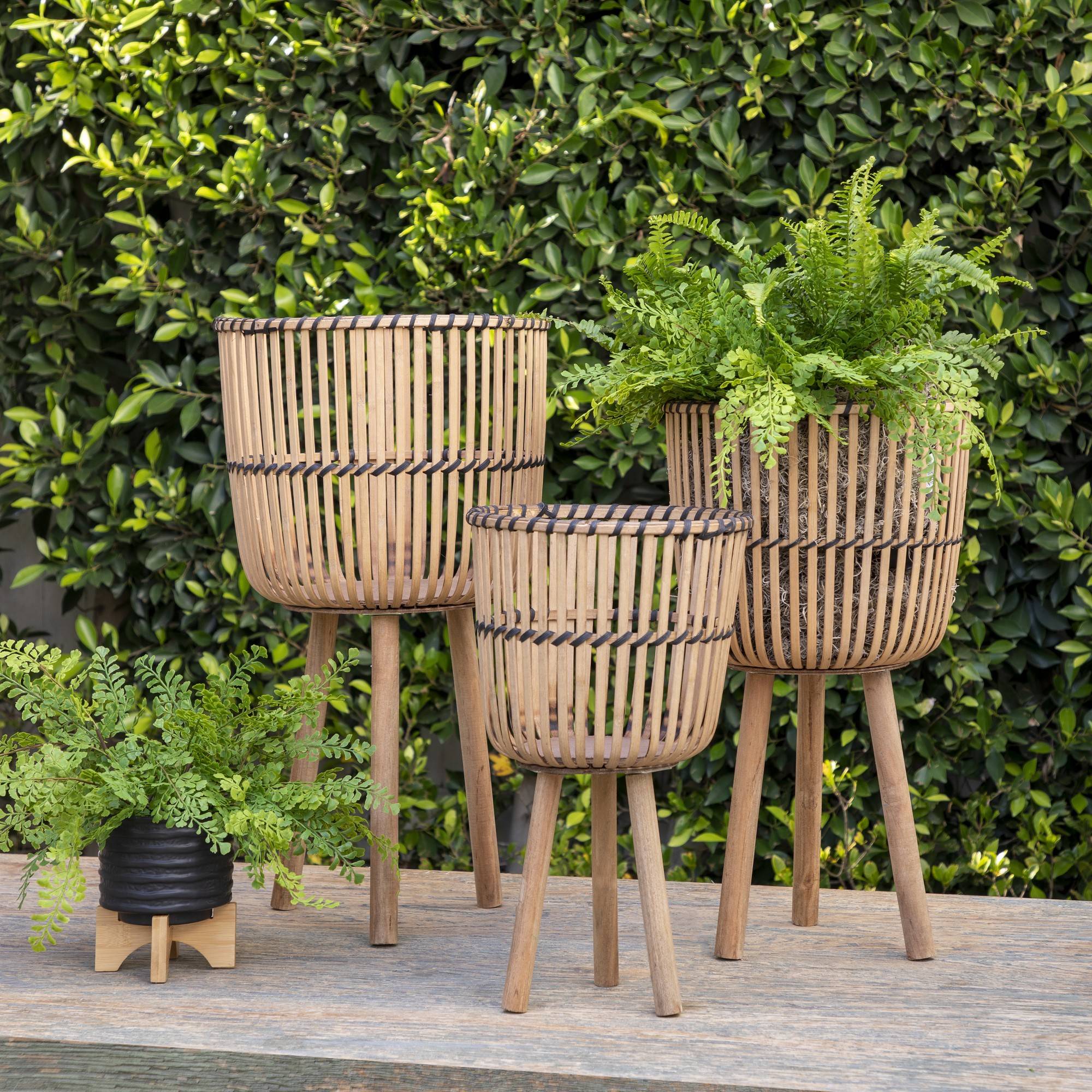 Yiekholo LL-1548AA 3 -Pack Round 15.0-in W x 26-in H x 15-in D Brown Bamboo Indoor/Outdoor with Self Watering Planter