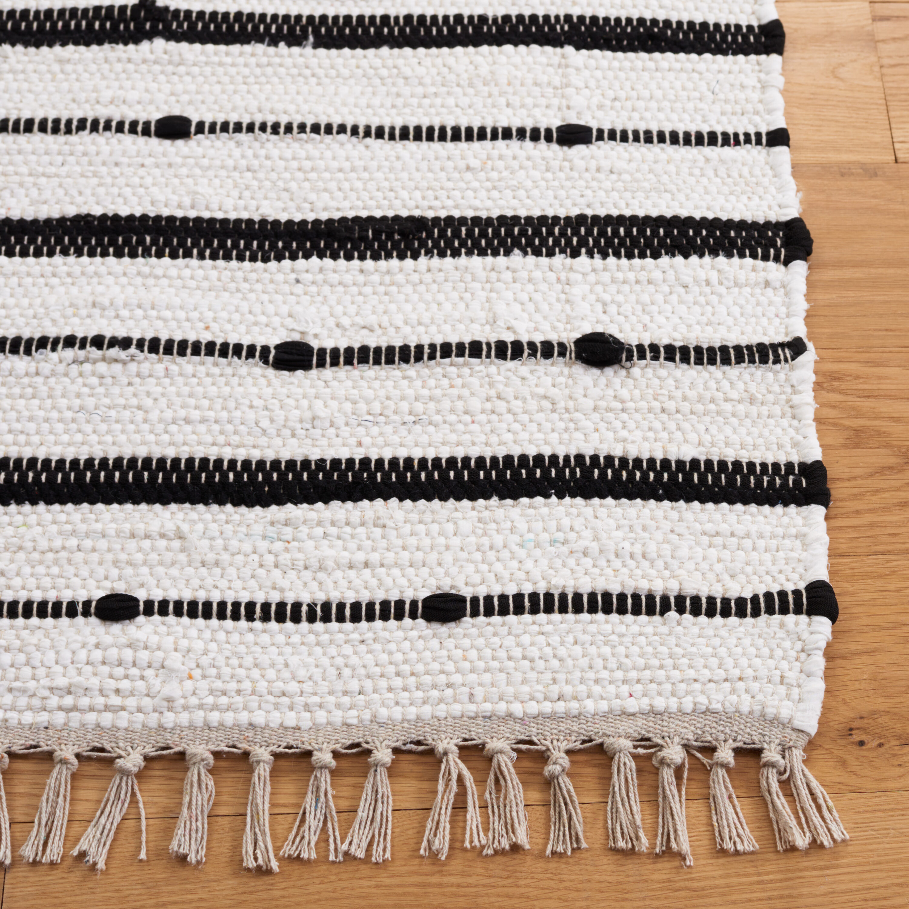 Safavieh STK204A-5 rugs - View #6