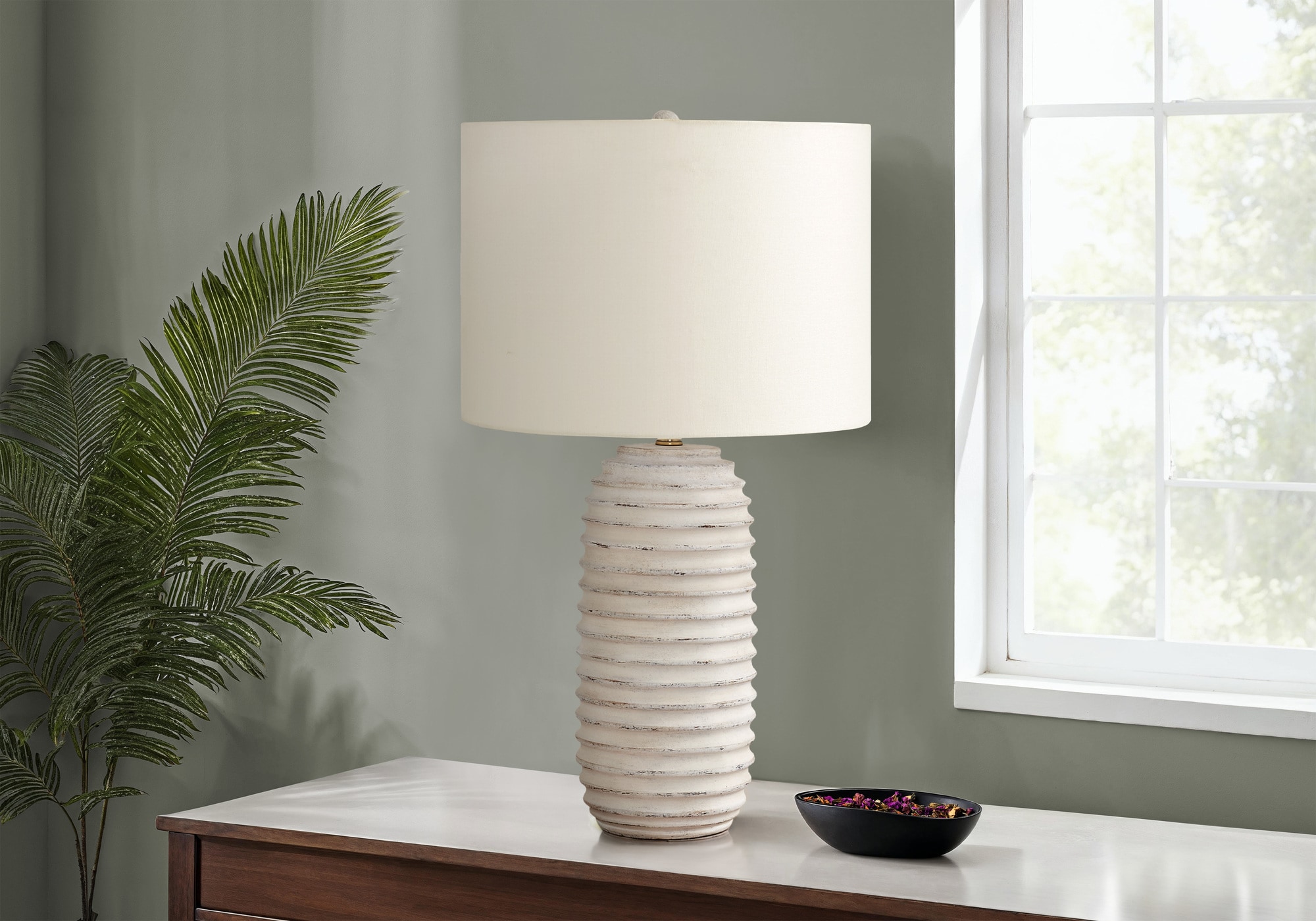 LOVMOR SF-Y-B2710P221301 Lighting 28 inh Table Lamp Cream Resin Ivory / Cream Shade Transitional