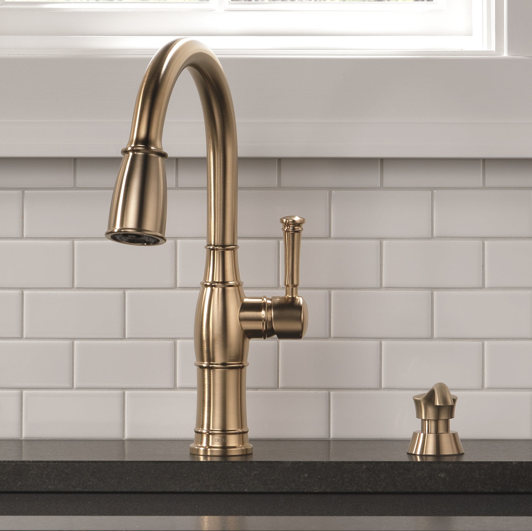 Brand New Delta Valdosta Venetian Bronze Single Handle Pull-down deals Kitchen Faucet