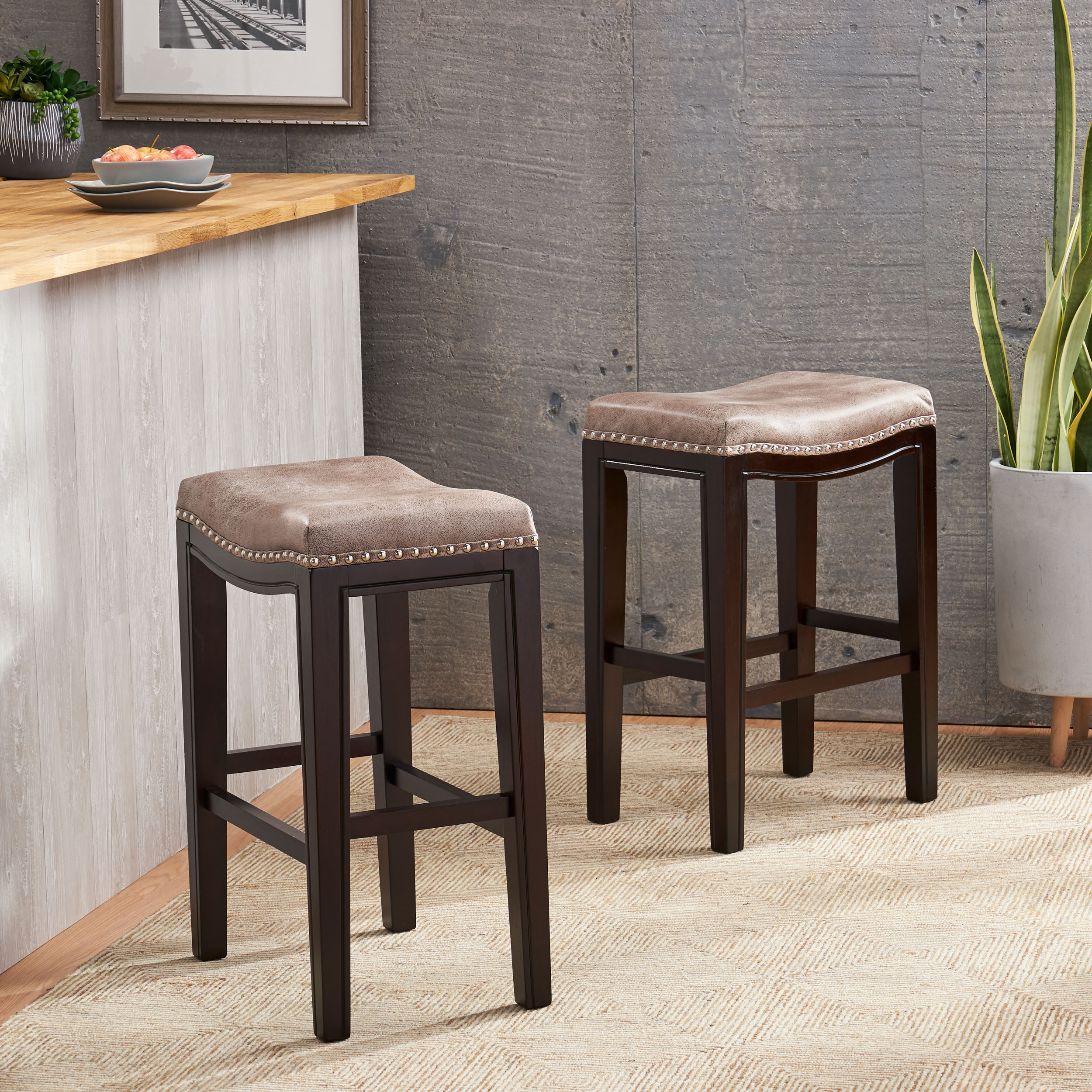 TIFFIN STUDDED COUNTER STOOL MP2 set of 2