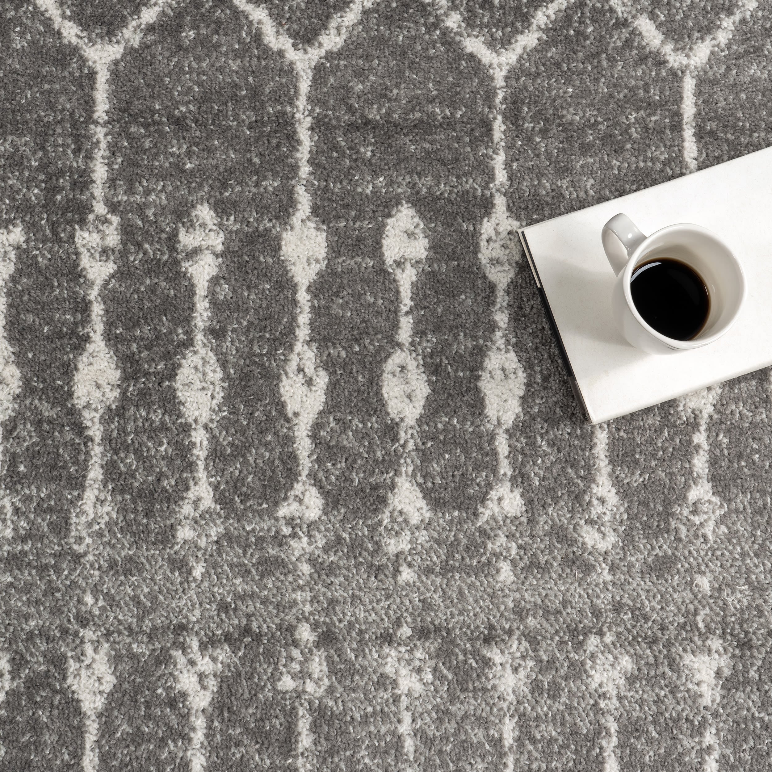 Dark Gray Moroccan Trellis Reversible Area Rug, 8' x 11'