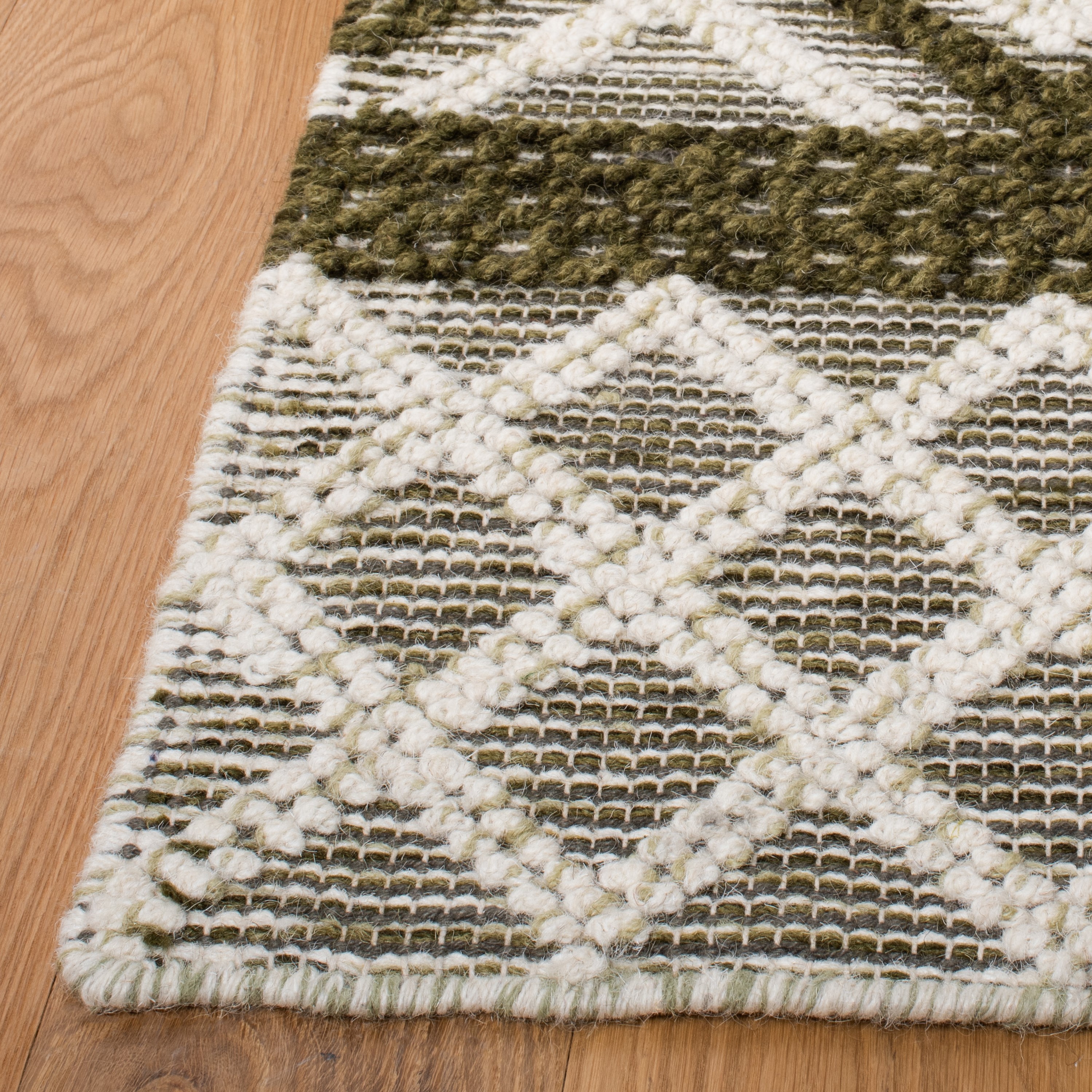 Safavieh VRM211Y-8 rugs - View #3