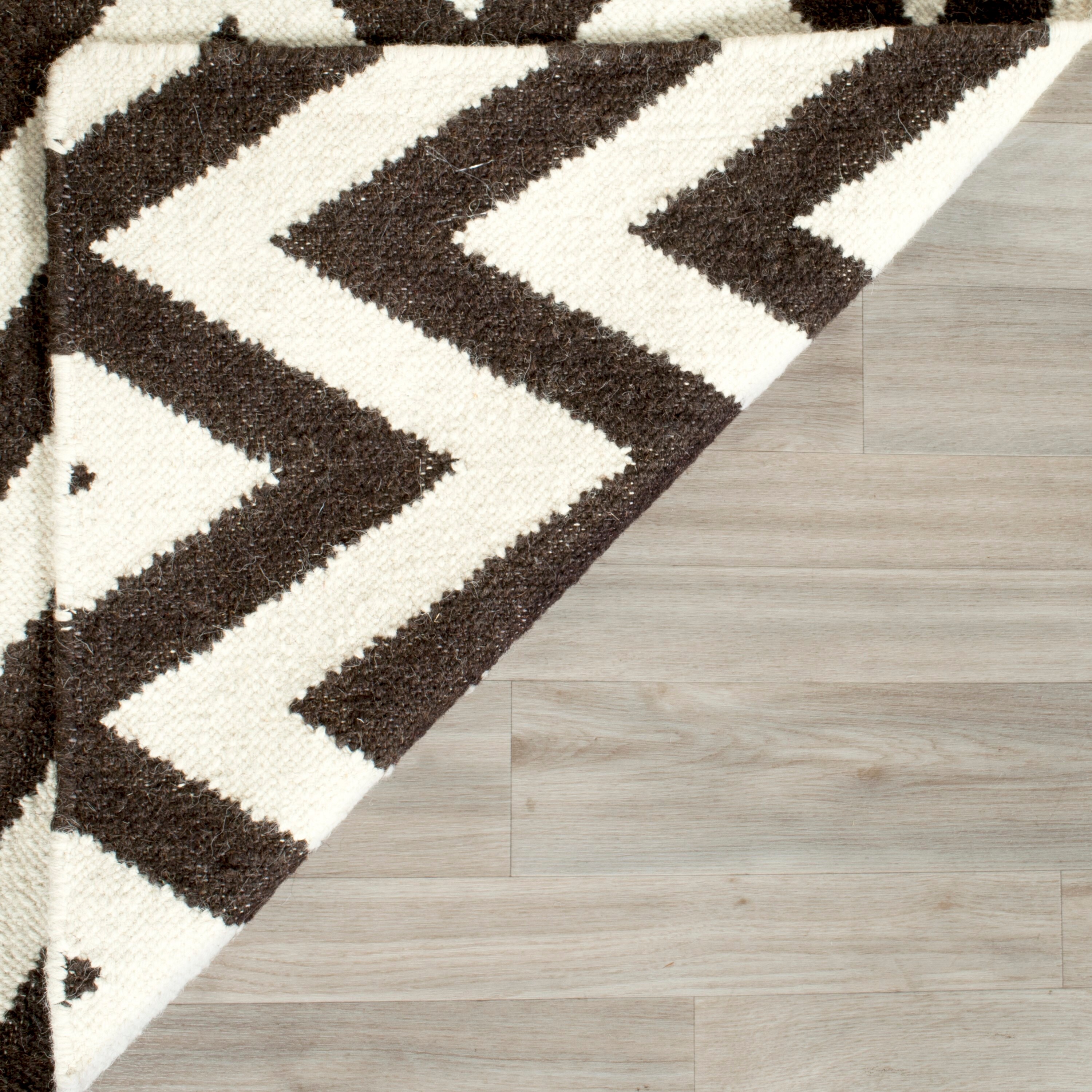 Safavieh DHU557D-28 rugs - View #4
