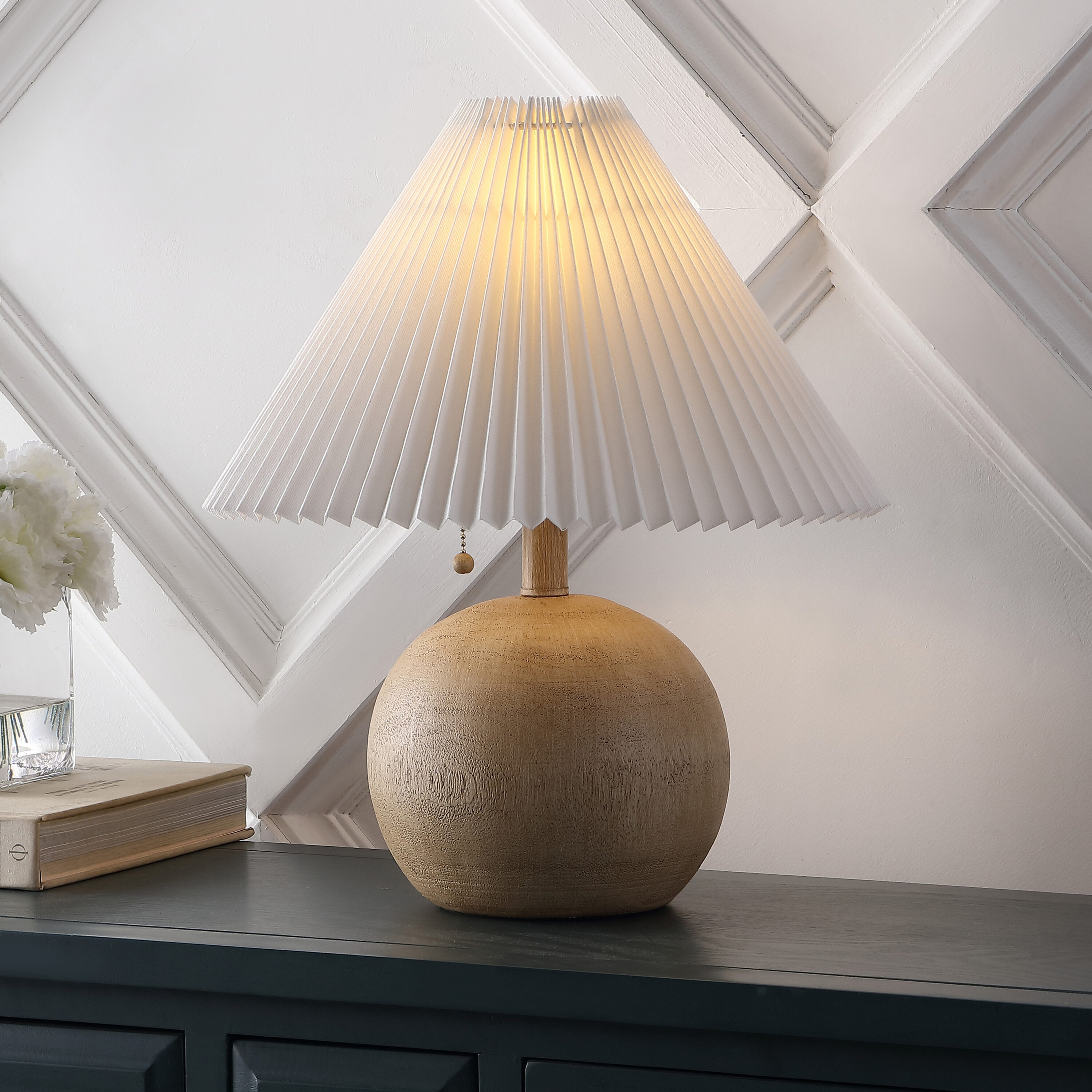JONATHAN  Y JYL1145B Aksel Scandinavian Resin/Iron Sphere 17.25-in Beige Wood Finish LED Pull-chain Table Lamp with Linen Shade