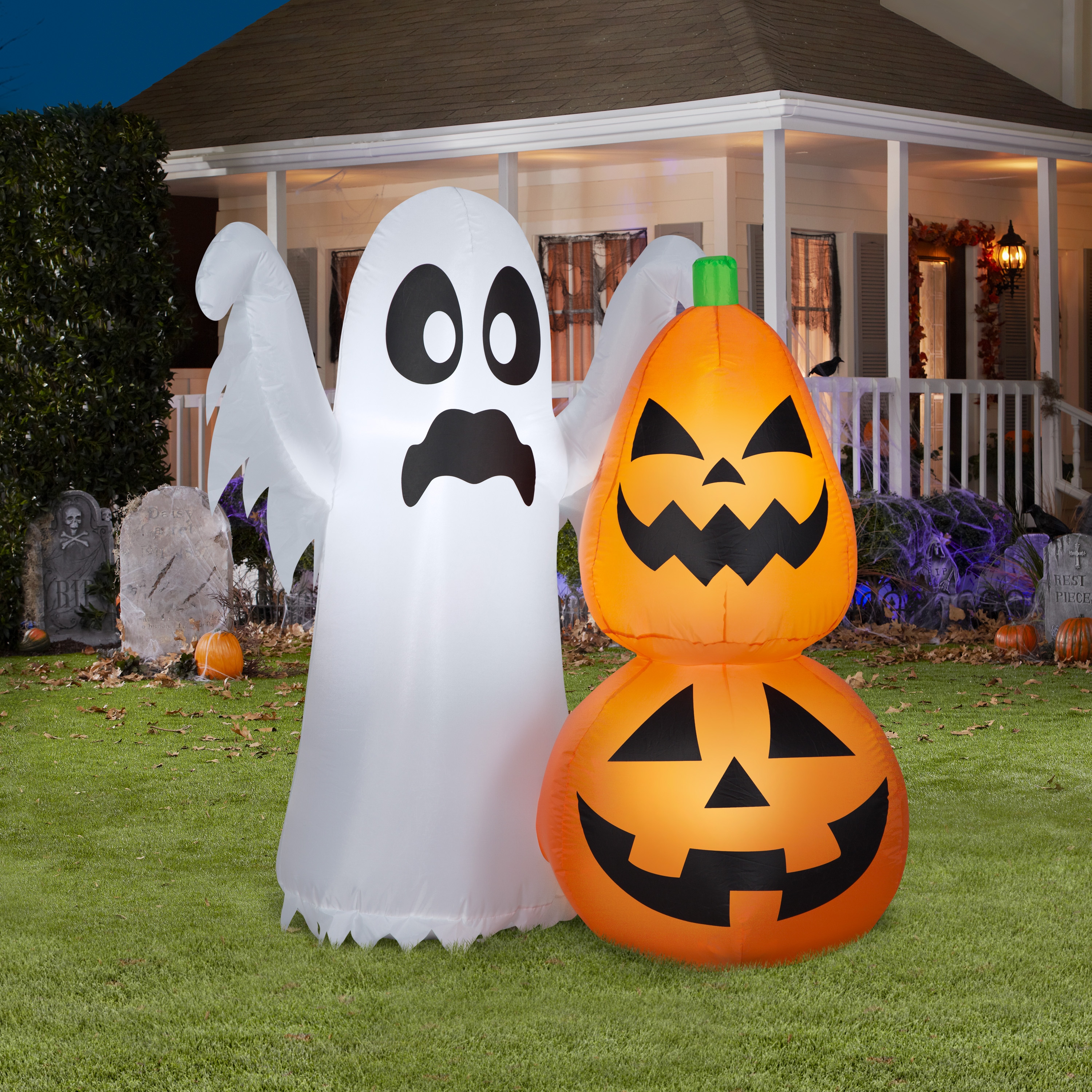 Gemmy 4-ft Pre-Lit Inflatable Ghost with Pumpkin Stack Halloween ...