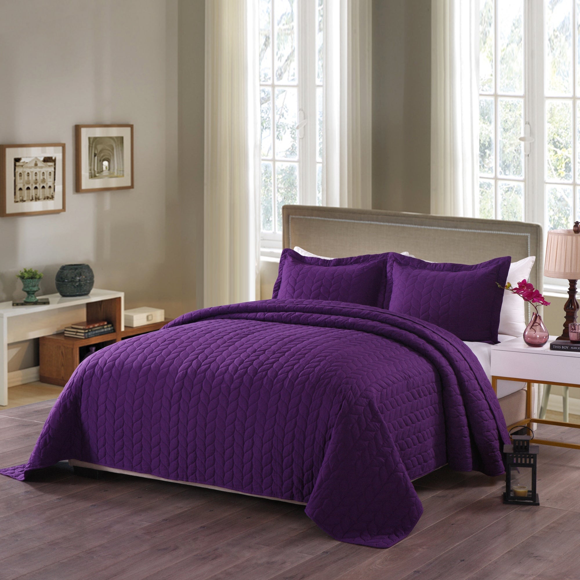 MarCielo LEAF PURPLE Q bedding - View #2