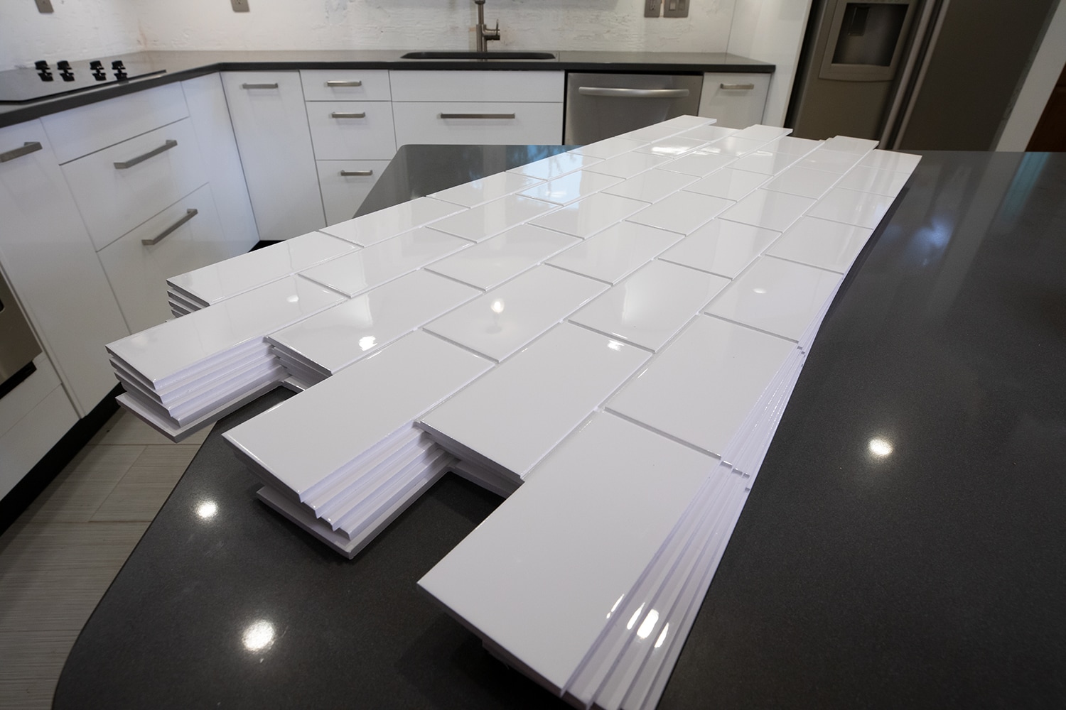  674982 72-Inches L x 60-Inches W x 72-Inches H White 9 -Piece Glue Up Bathtub wall panel kit