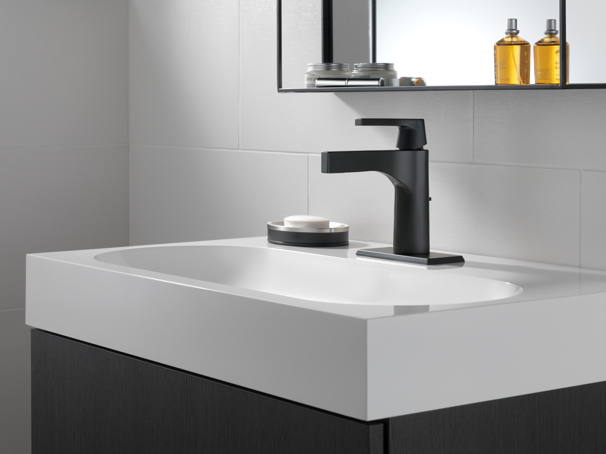 Delta 574-BLMPU-DST Lavatory-Faucets - View #6