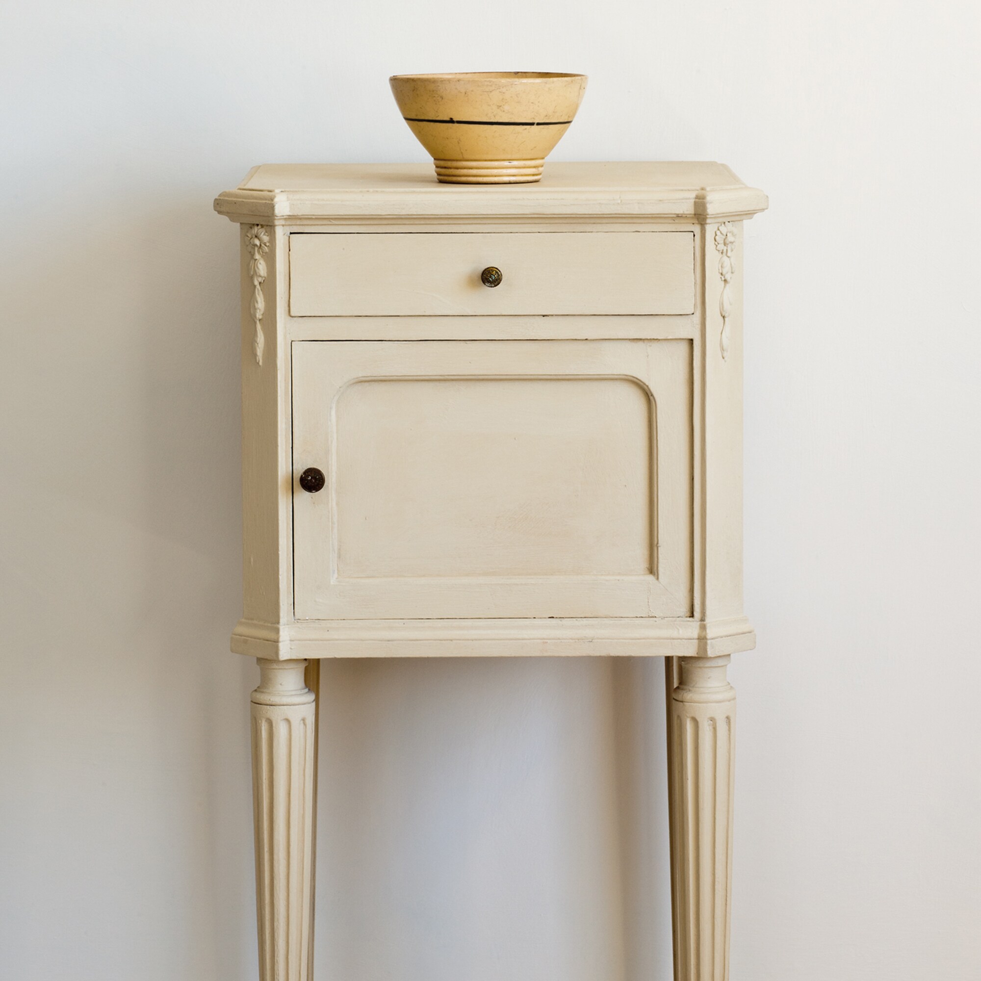 Annie Sloan P012OOC.5001.01 Cabinet-Furniture-Paint - View #2