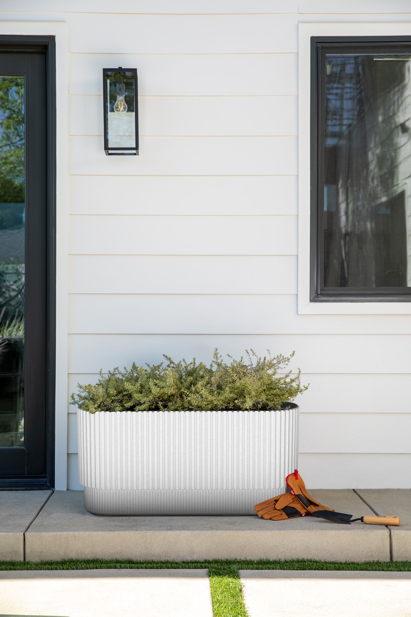 Veradek DMVLO30W Planter-Window-Box - View #4