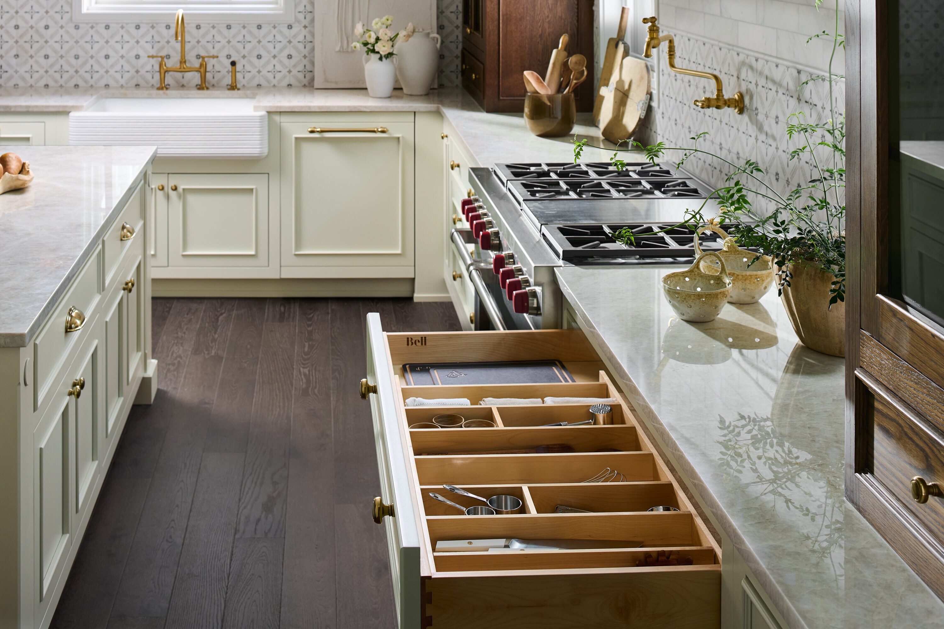 Rev-A-Shelf 320381 Pull-Out-Cabinet-Baskets - View #7