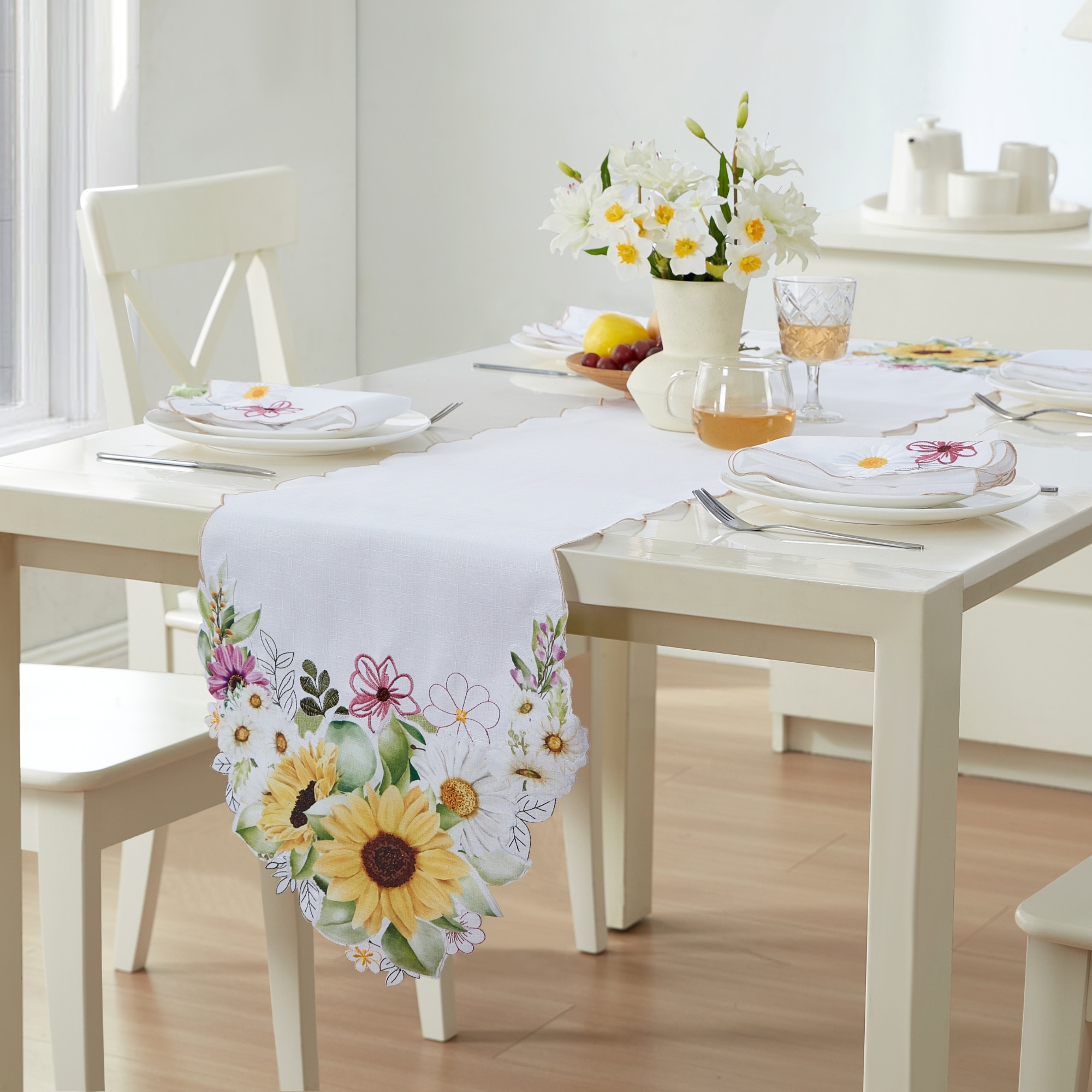 Elrene Home Fashions Sunflower and Daisies Cutwork - 13x70 Indoor Multicolor Table Cover for 5-ft rectangle