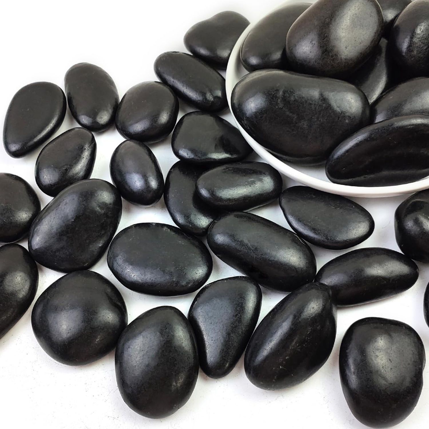 CJGQ 38 lb Polished Black River Rock 2-3 in Decorative Pebbles for Landscaping Vase Filler Aquarium and Indoor Outdoor Use