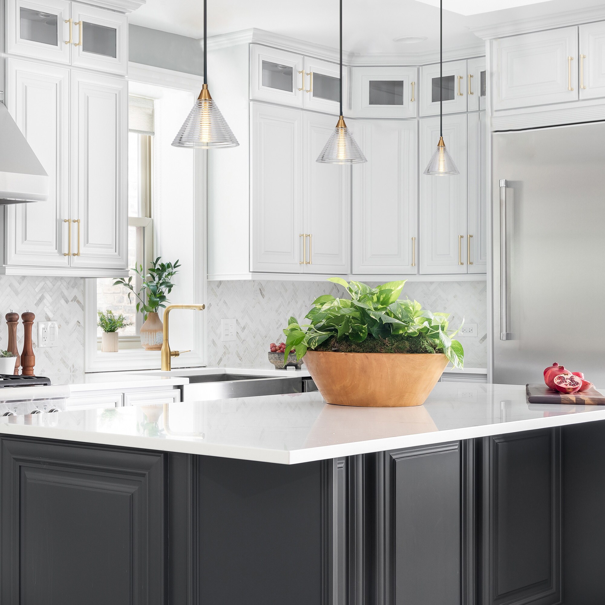 Modern Black and Woodgrain Textured Feather Kitchen Cabinets