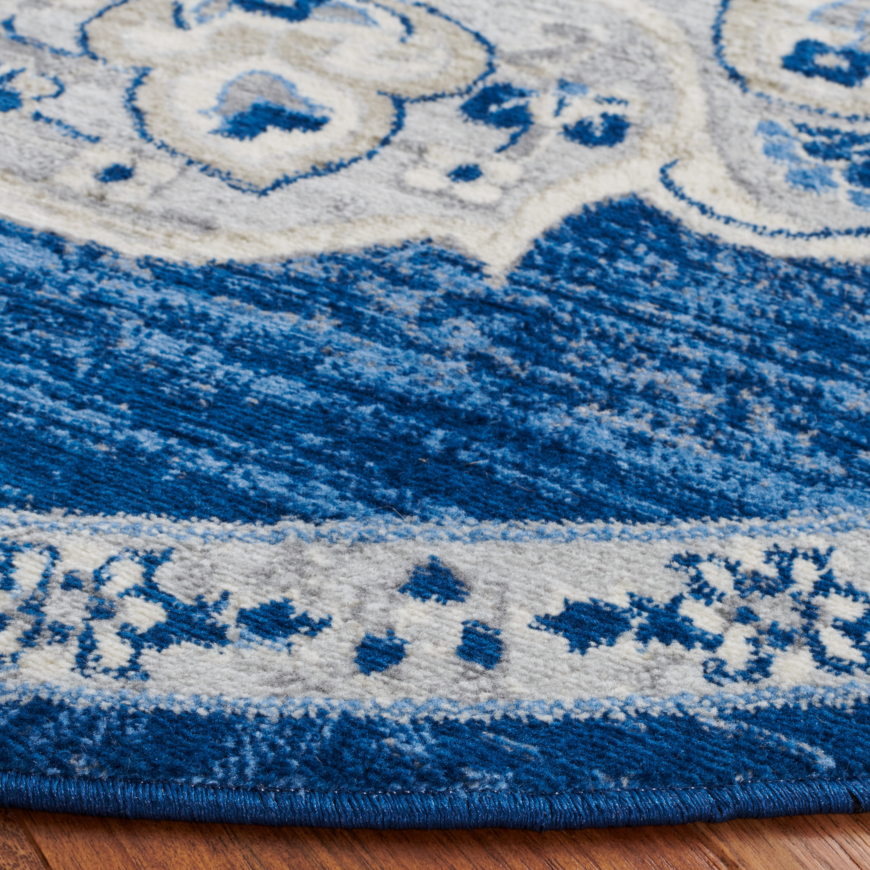 Safavieh BNT802N-7R rugs - View #3