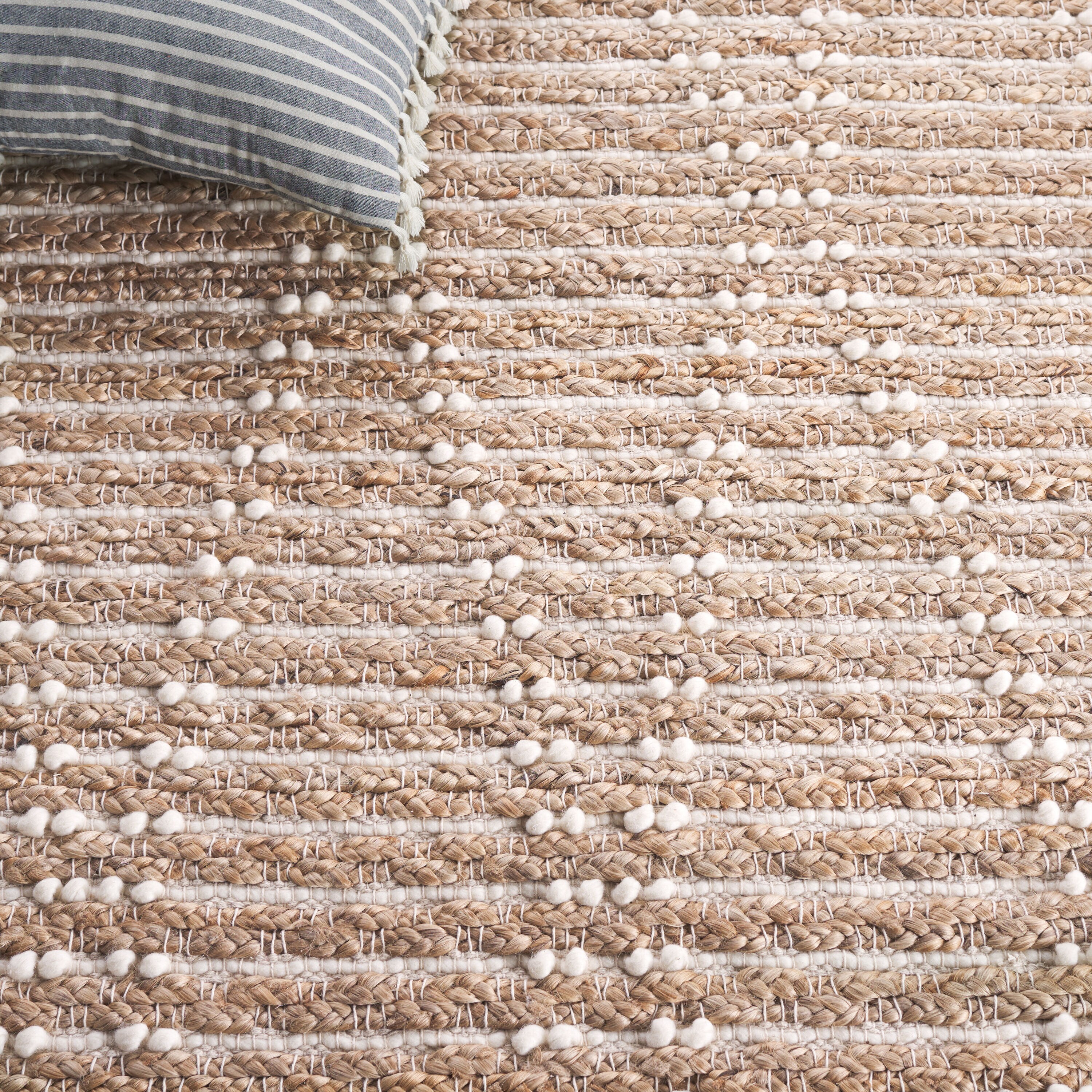 Safavieh NF877A-4 rugs - View #5