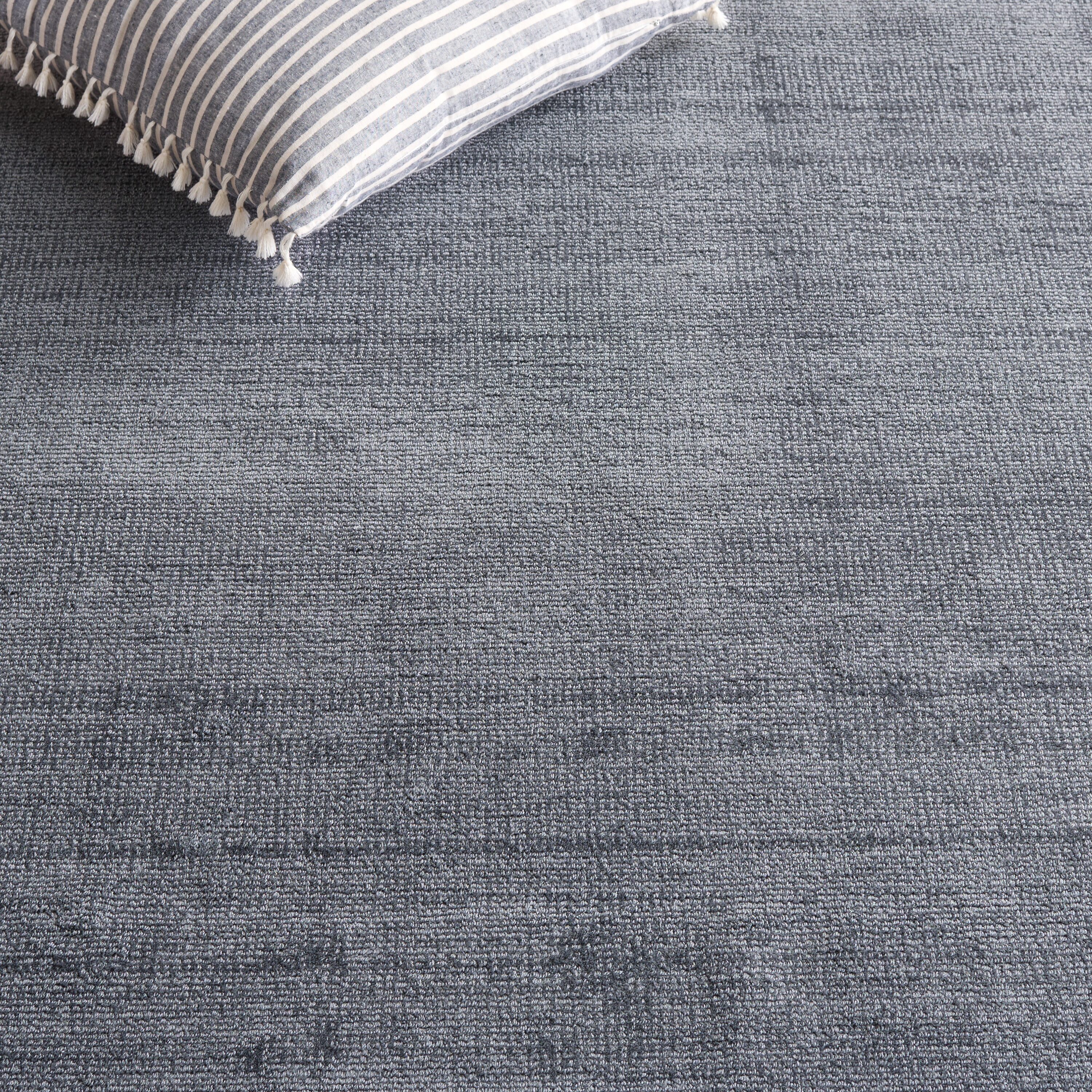 Safavieh SOH201M-5 rugs - View #5