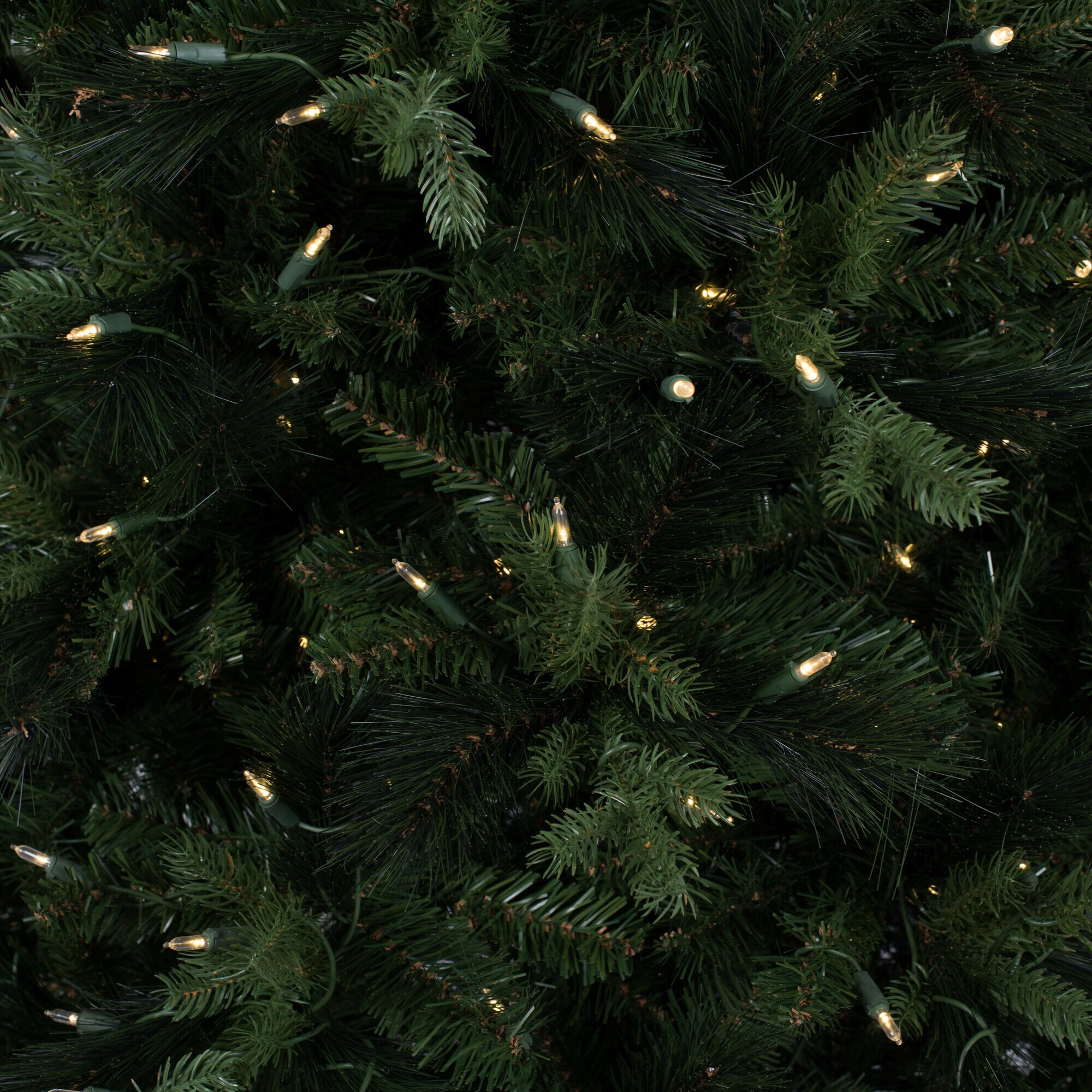 Vickerman DT211366LED Artificial-Christmas-Trees - View #5