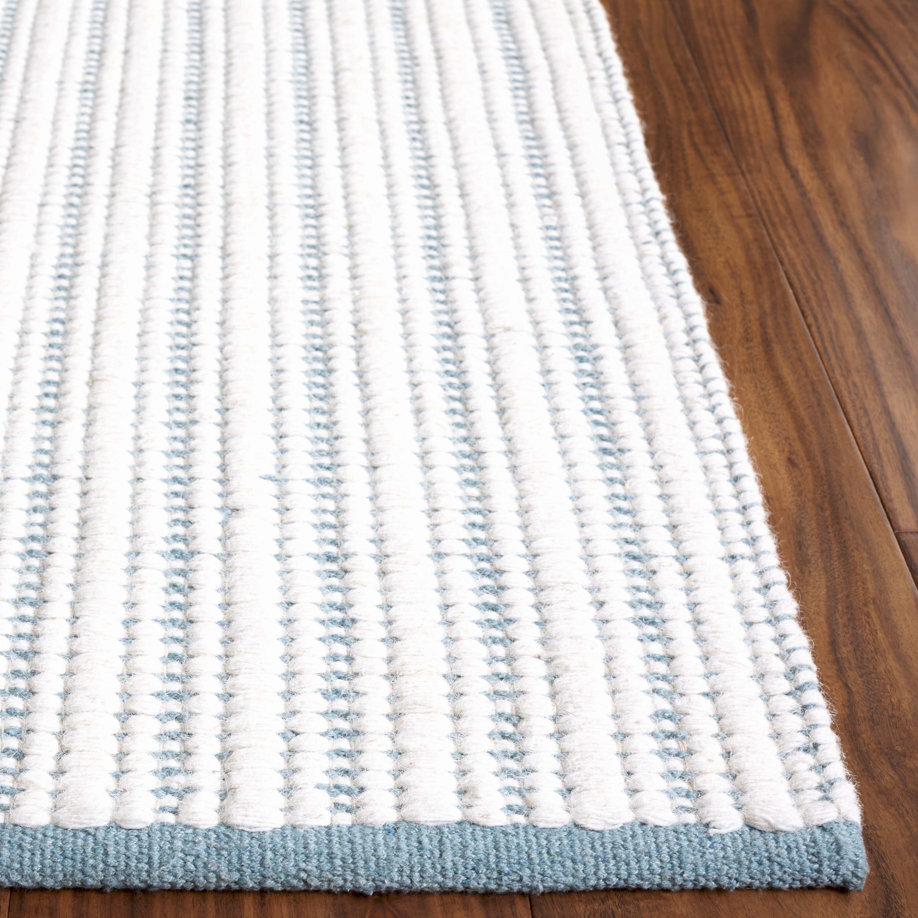 Safavieh VRM909K-28 rugs - View #3