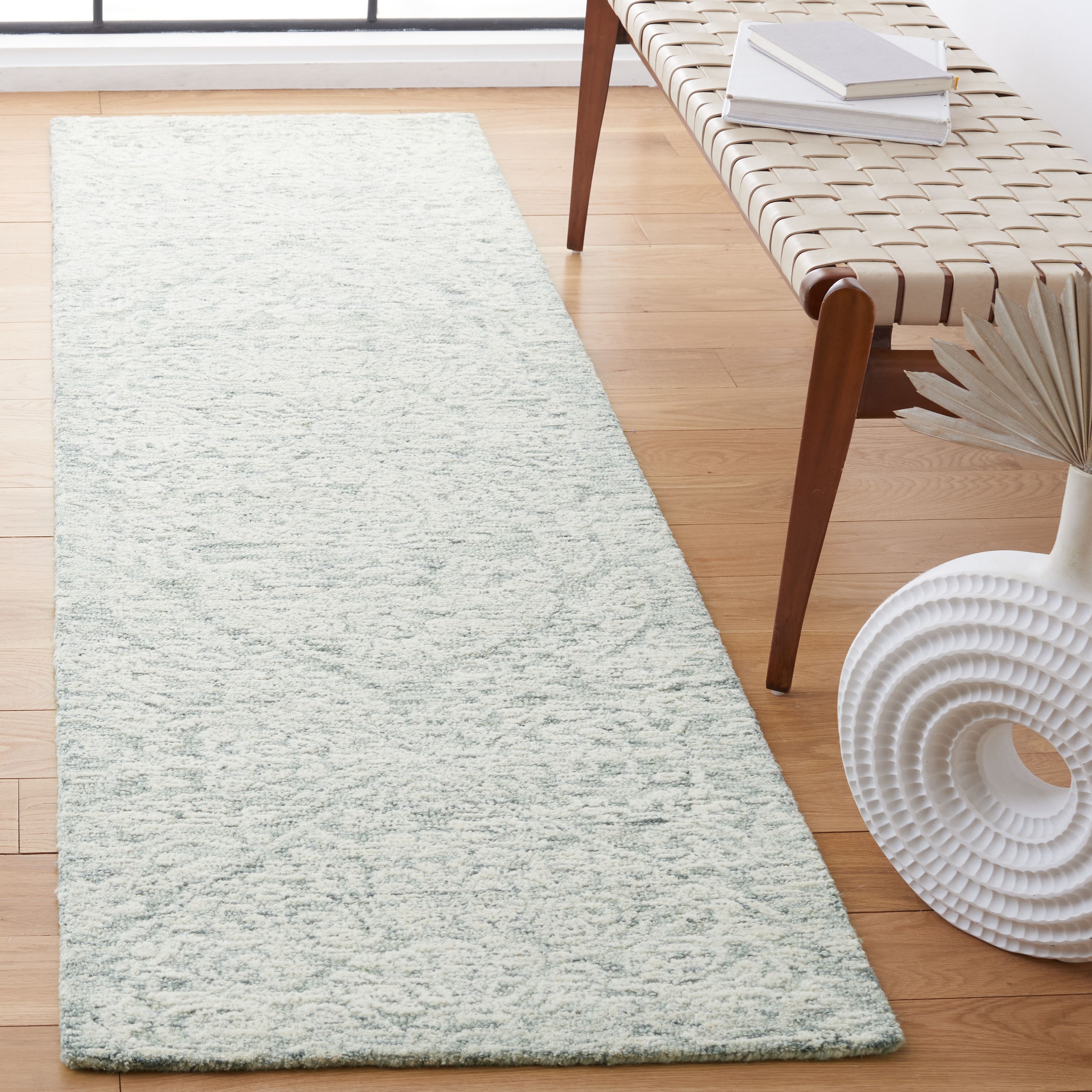 Safavieh MET993H-28 Metro Carline 2 x 8 (ft) Tufted Wool Dark Gray/Ivory Rectangular Indoor Medallion Bohemian/Eclectic Runner rug