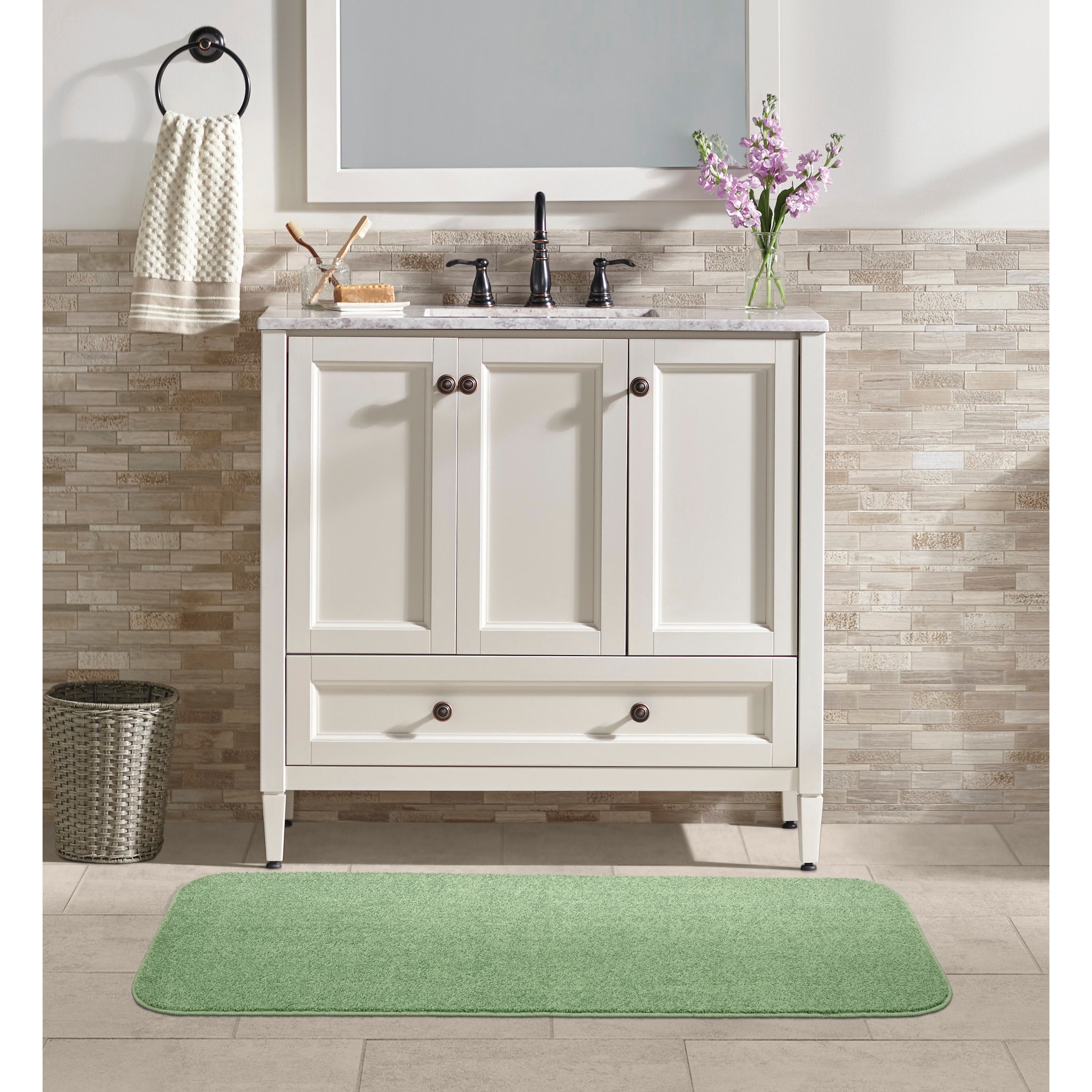 Garland Rug BA360W022060500 Gramercy 22-in x 60-in Deep Fern Polypropylene Bath rug