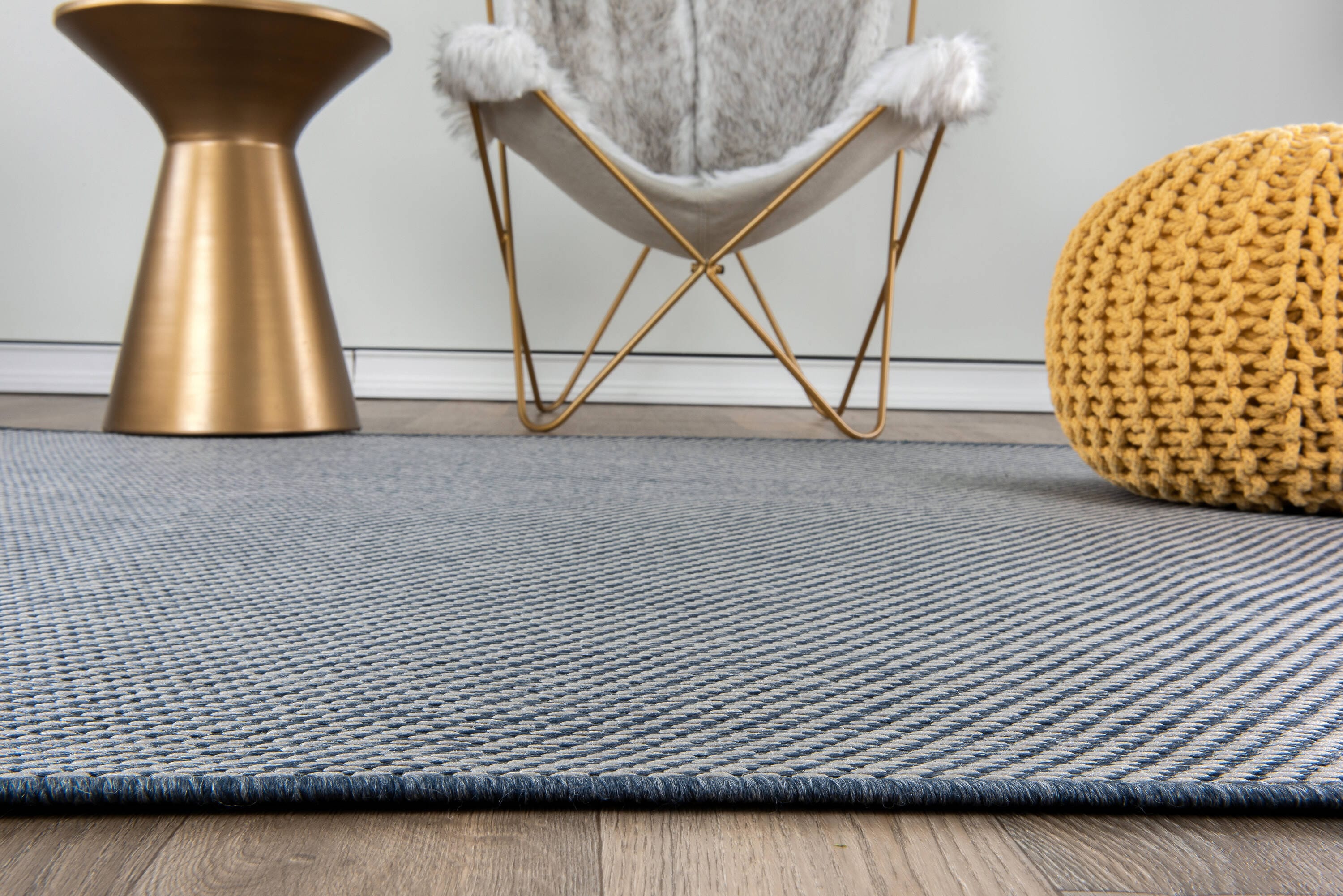 Reversible Easy-Care Blue Synthetic 5' x 7' Area Rug