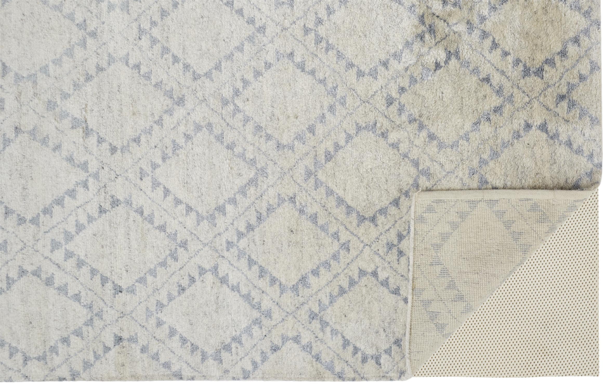 Ivory and Gray Geometric Wool Viscose 2' x 3' Rug