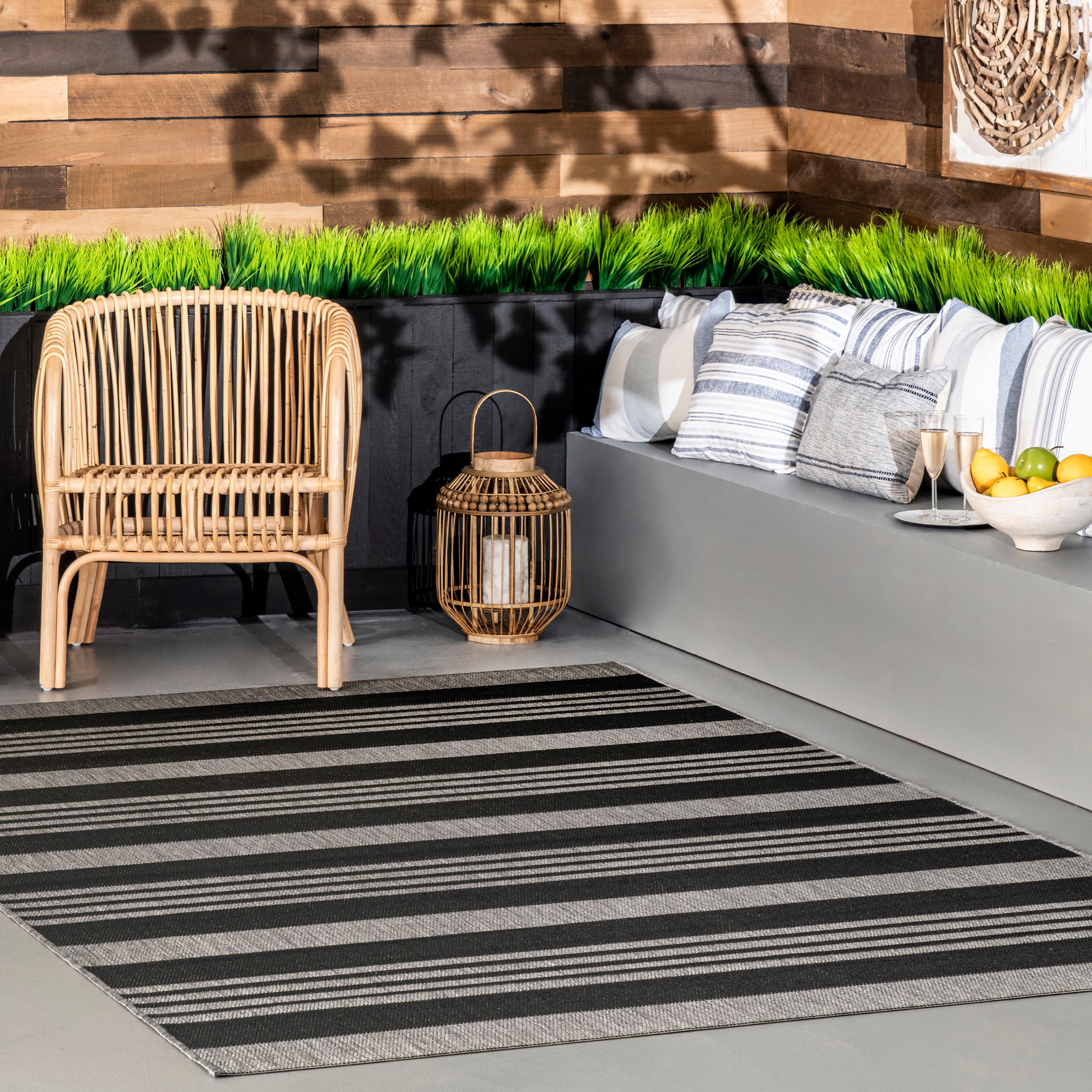 nuLOOM OWDN29C-305 Robin 3 x 5 (ft) Loomed Polypropylene Gray Rectangular Indoor/Outdoor Stripe Area rug