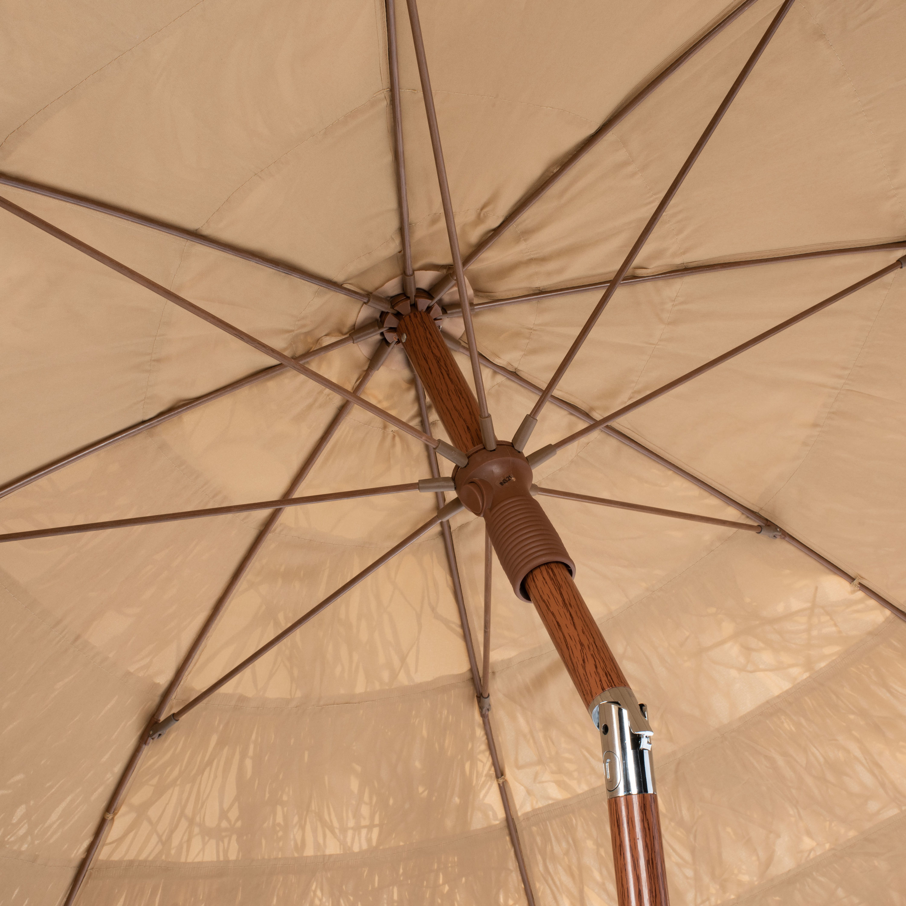 Hilo 6.5 Ft Tiki Beach Umbrella in Natural Brown
