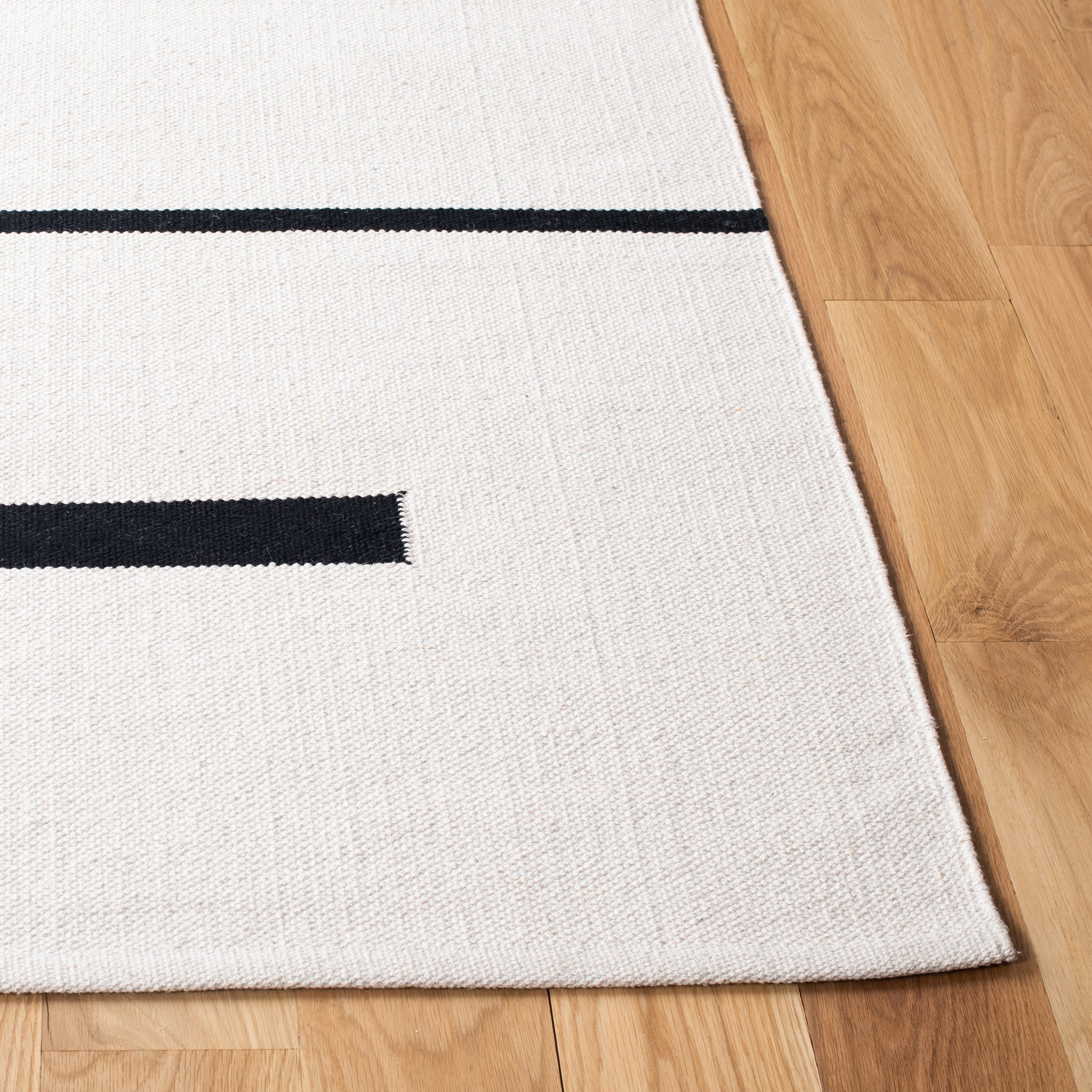 Safavieh MTK311A-4 rugs - View #4