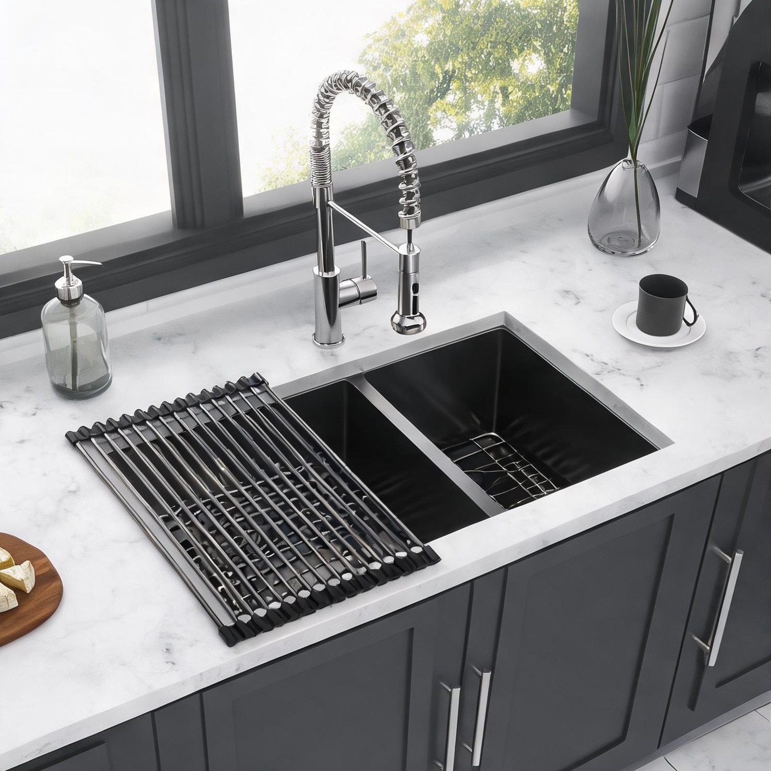 Naturefalls 33-Inch Double Bowl Undermount Kitchen Sink 60/40 Split 16-Gauge T304 Stainless Steel in Classic Black