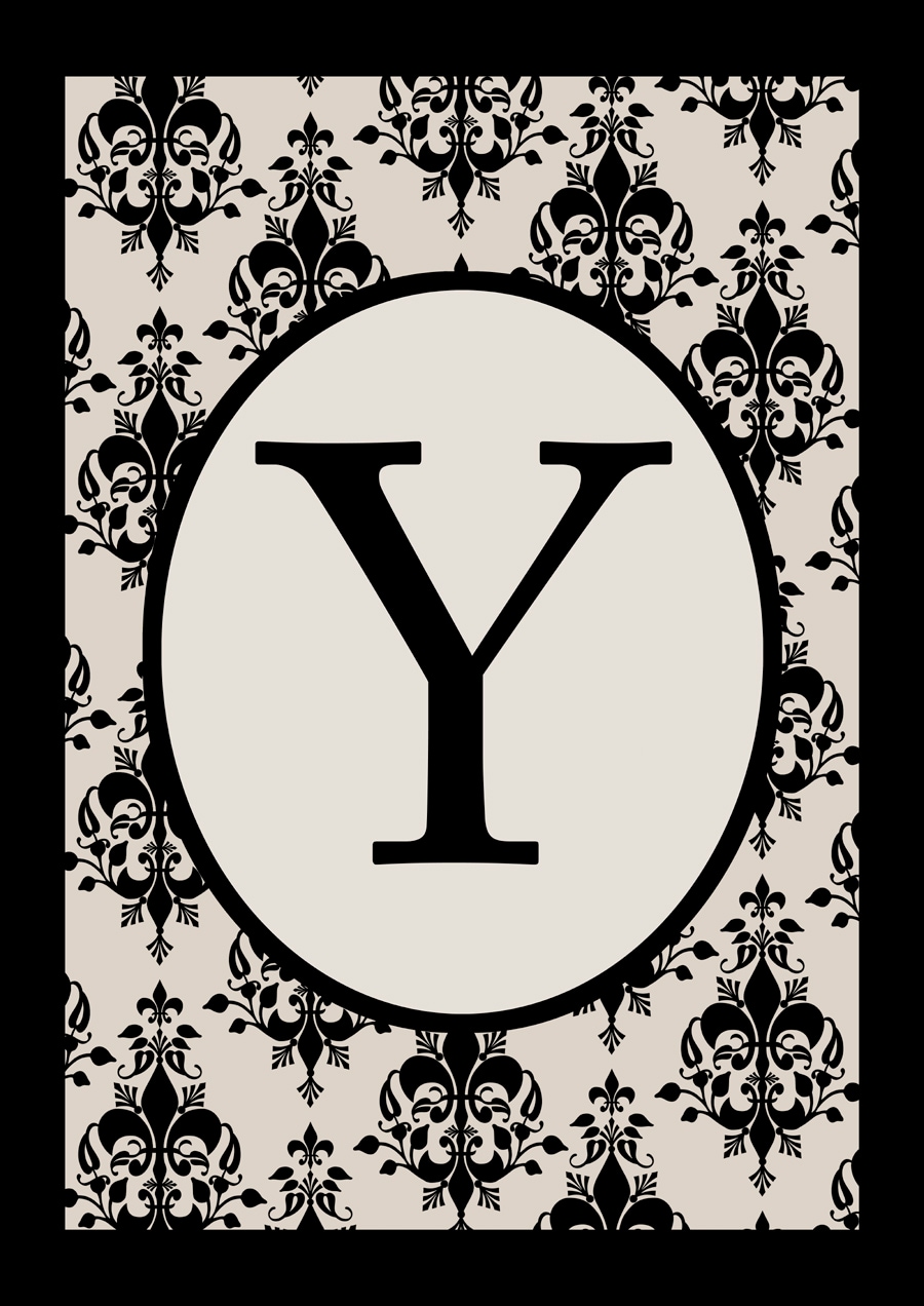 Rain or Shine 26-2077-01 2.33-ft W x 3.33-ft H Monogram House flag
