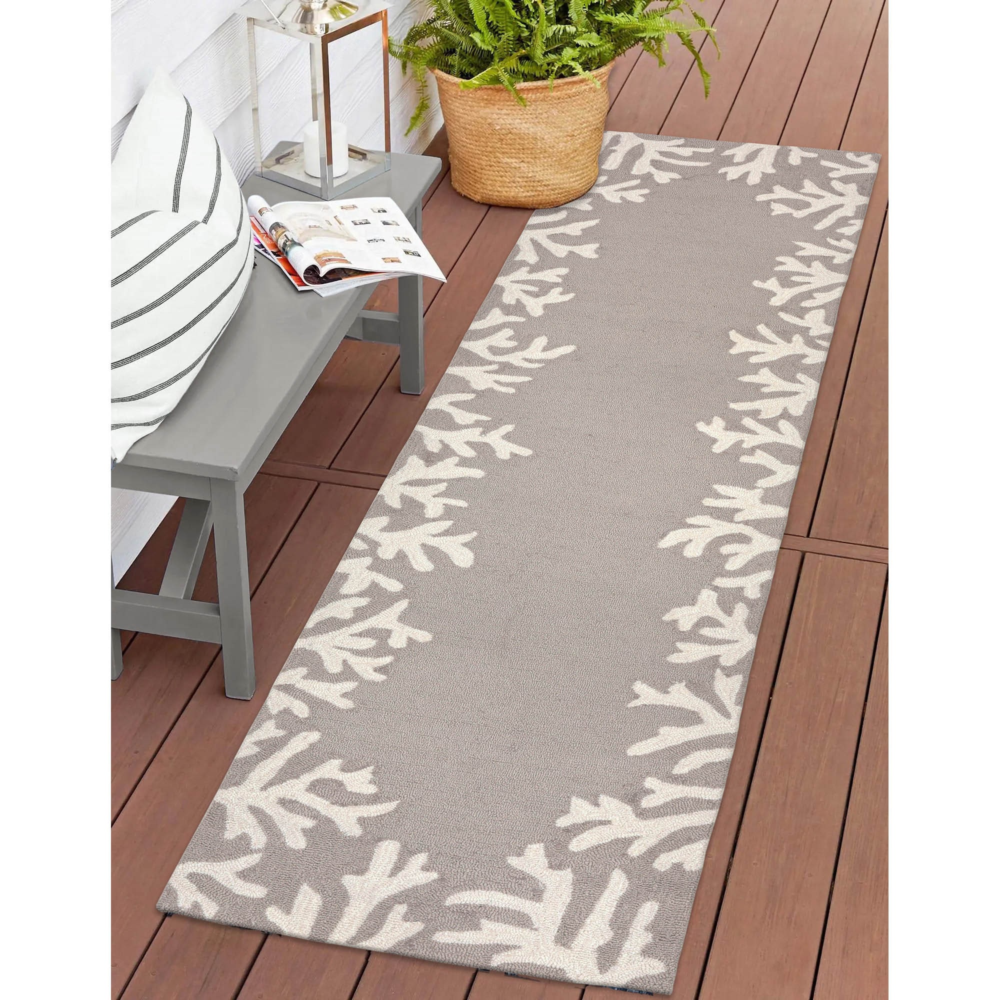 Liora Manne CAPR5162047 Capri 2 x 5 (ft) Tufted Polyester Silver Rectangular Indoor/Outdoor Border Coastal Runner rug