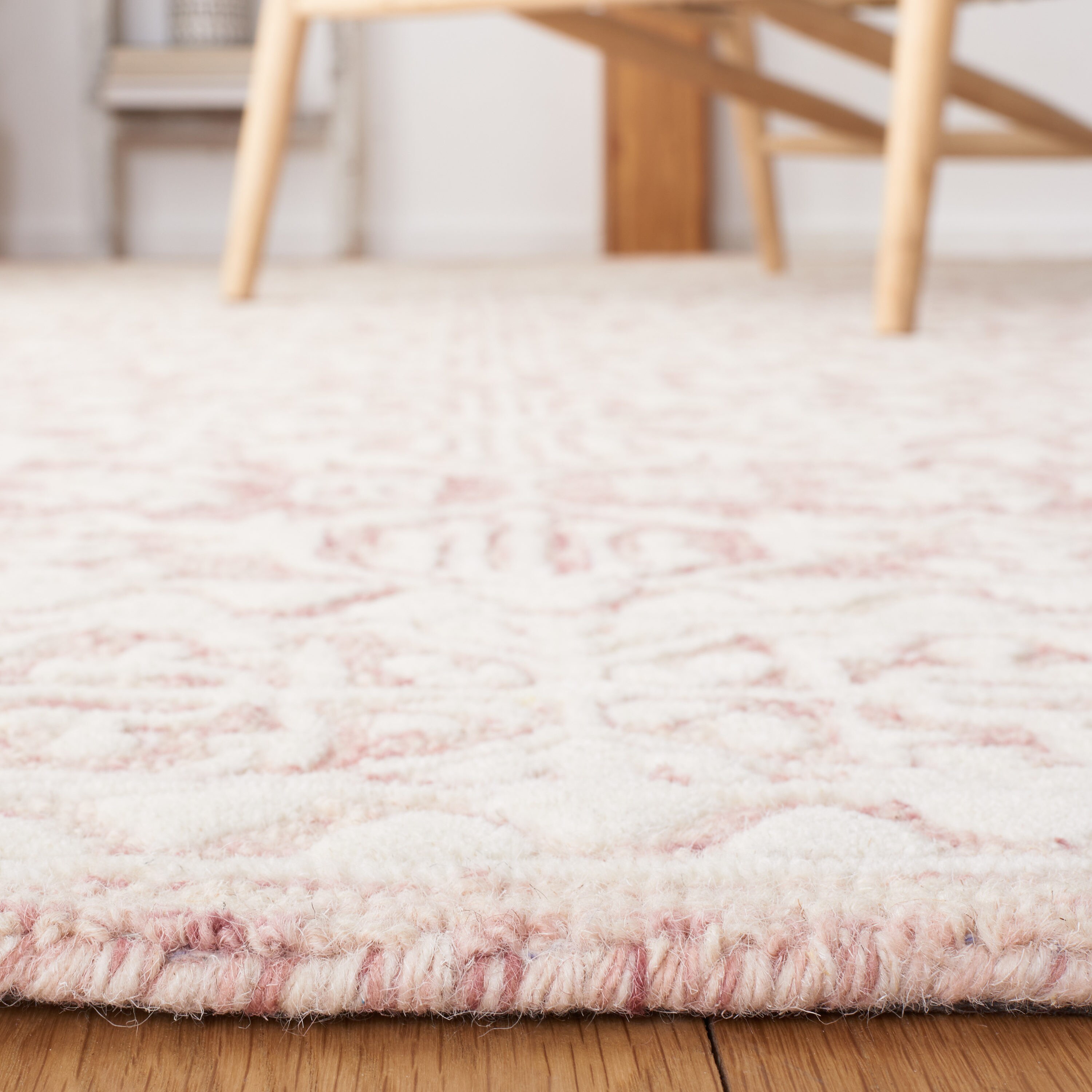 Safavieh MET903U-5 rugs - View #6