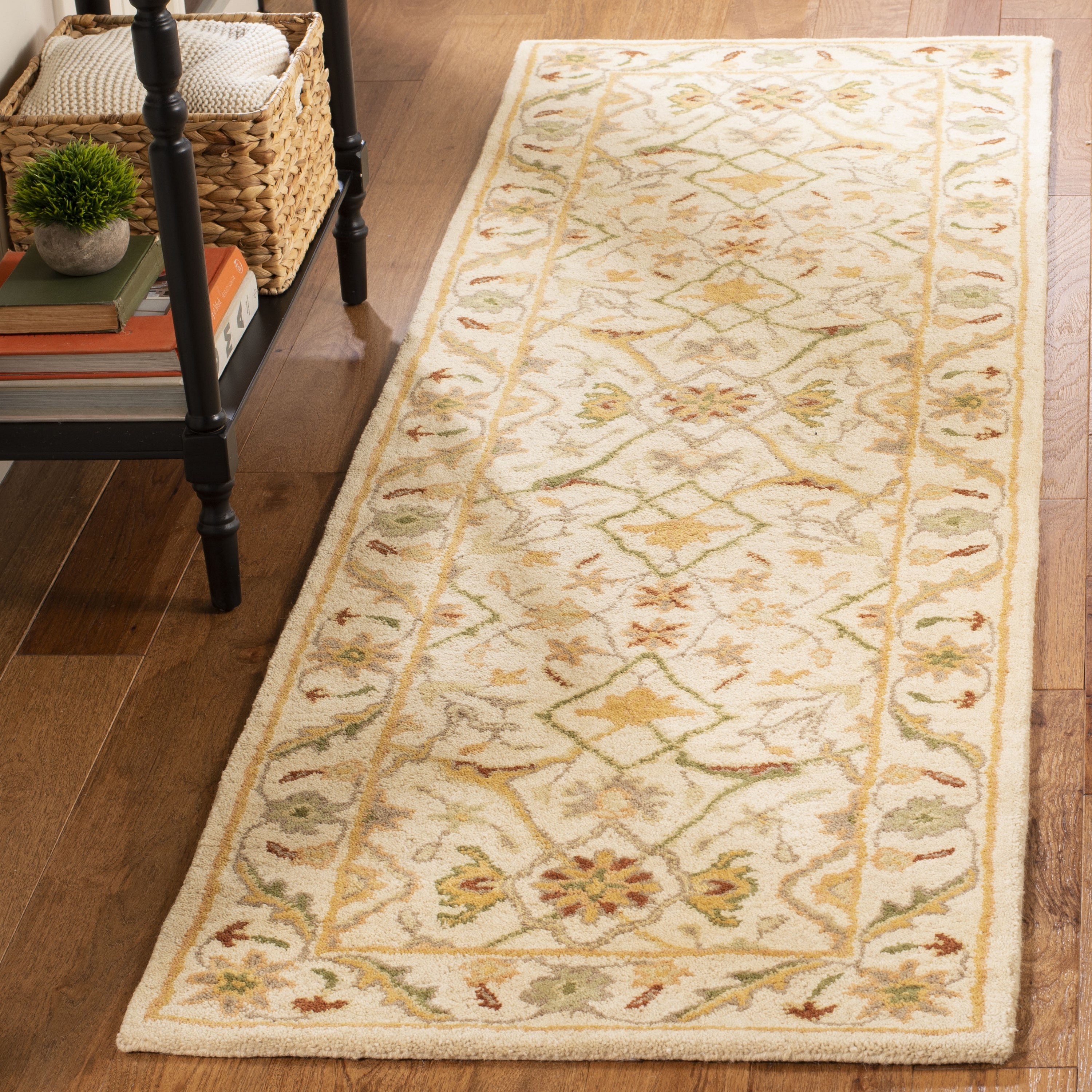 Safavieh AT14A-28 Antiquity Bibika 2 x 8 (ft) Tufted Wool Ivory Rectangular Indoor Floral/Botanical Vintage Runner rug